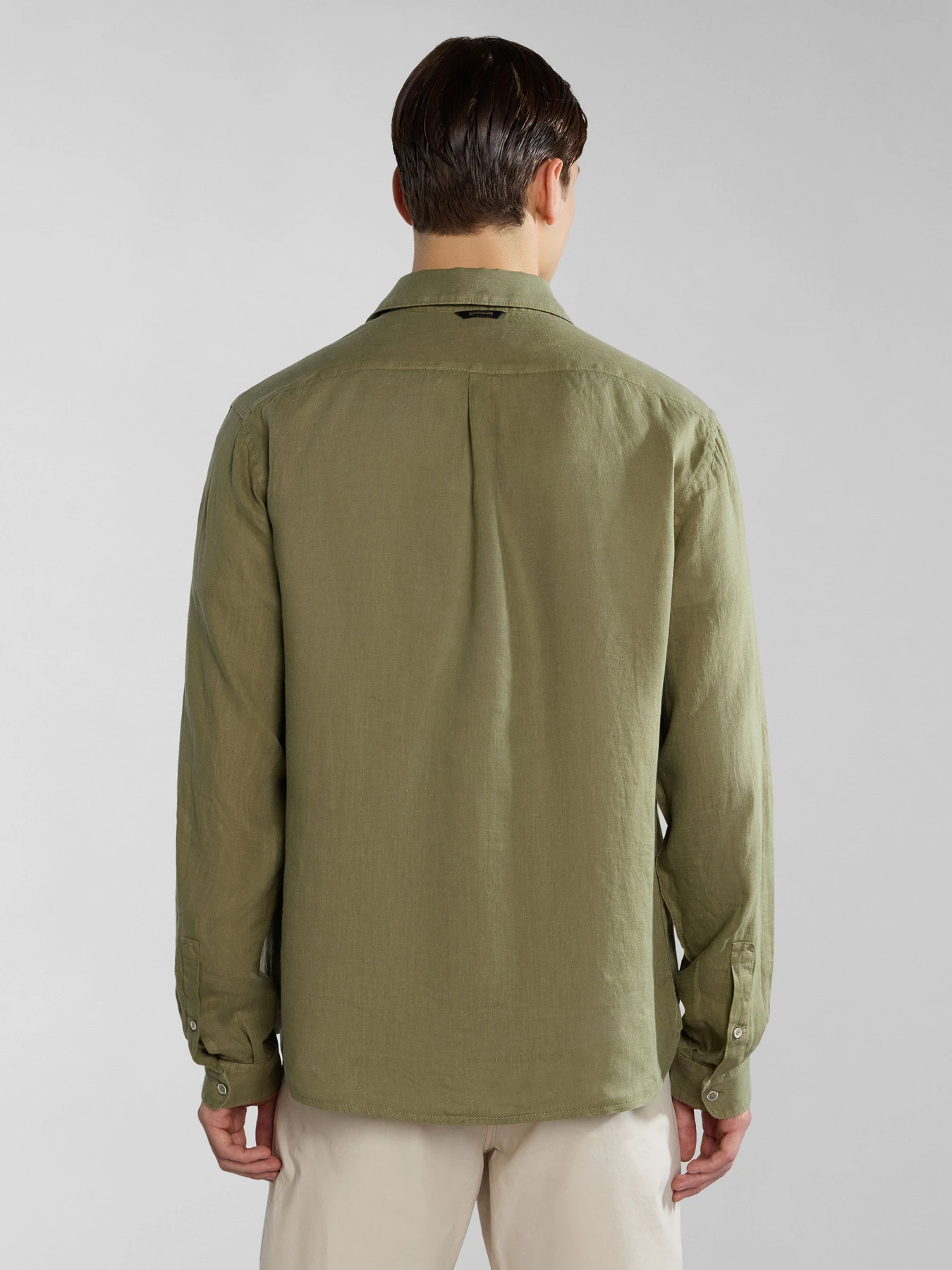 Рубашки Napapijri Linen модель NP0A4HQ2GAE1 Рубашки Napapijri Linen модель NP0A4HQ2GAE1 Фото