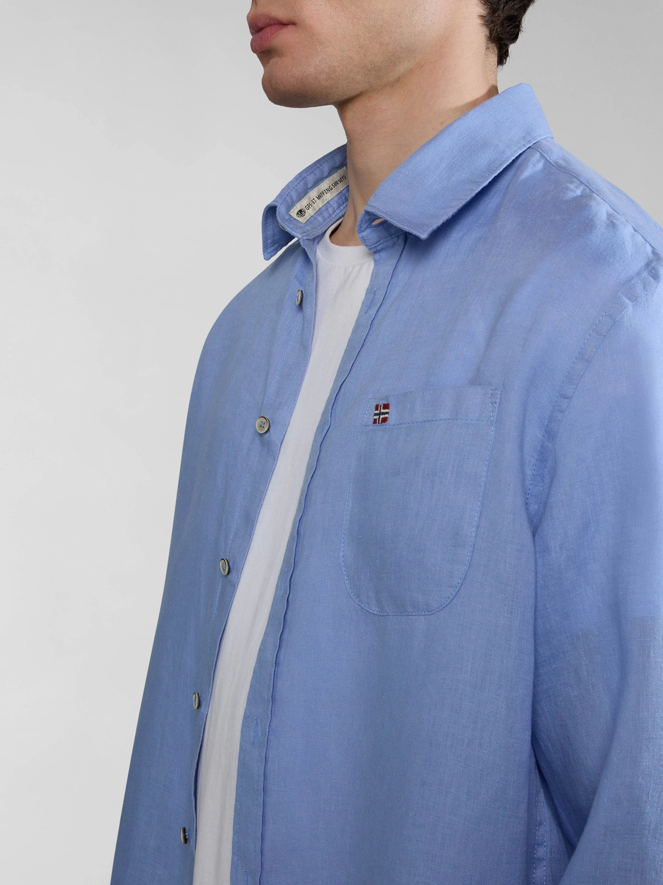 Рубашки Napapijri Linen модель NP0A4HQ2I001 Рубашки Napapijri Linen модель NP0A4HQ2I001 Фото