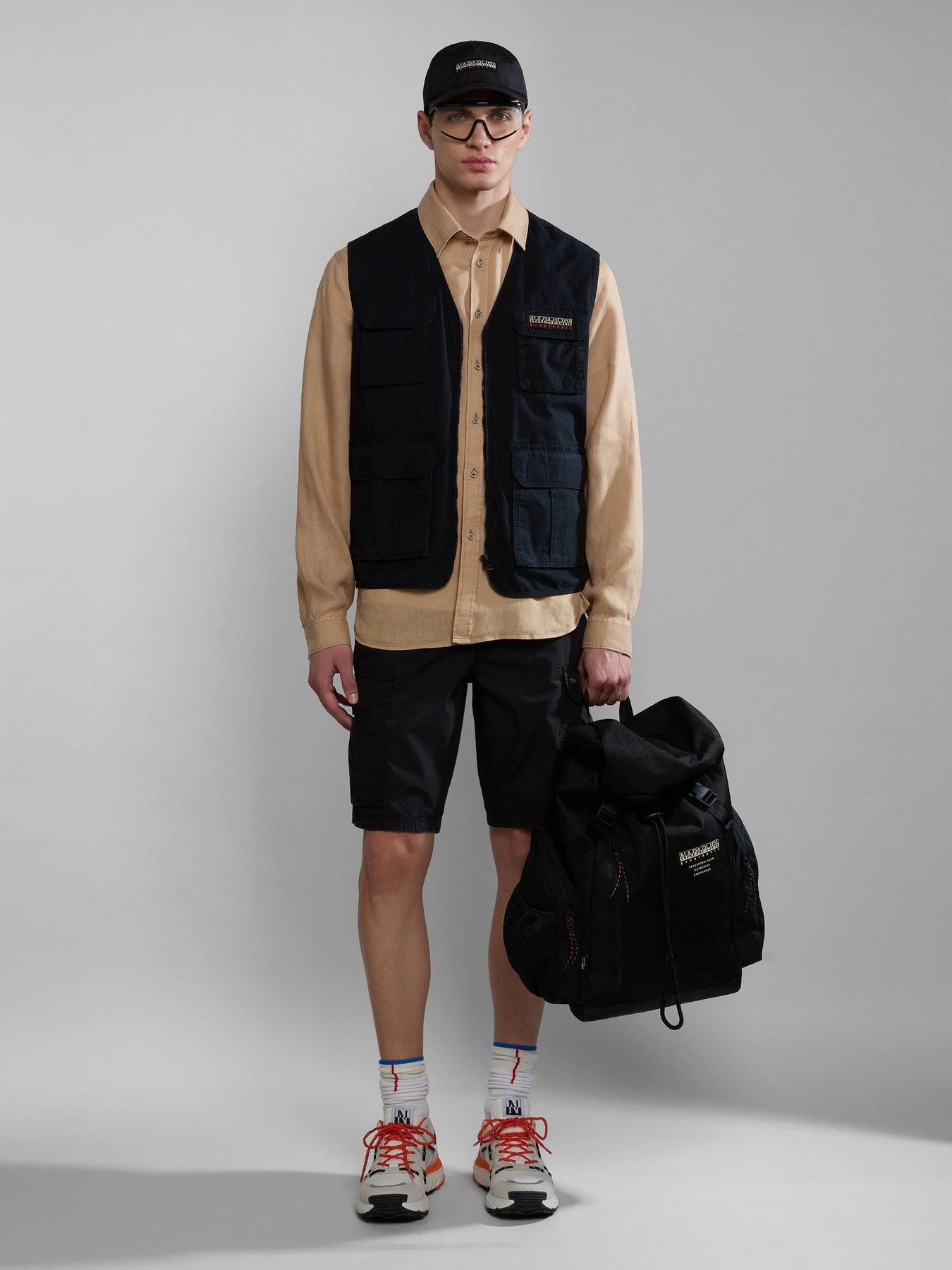 Сорочки Napapijri Linen модель NP0A4HQ2N1E1 Сорочки Napapijri Linen модель NP0A4HQ2N1E1 Фото