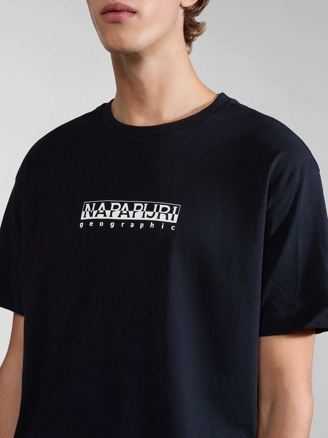Футболки і поло Napapijri S-Box Ss 4 модель NP0A4H8S0411 Футболки і поло Napapijri S-Box Ss 4 модель NP0A4H8S0411 Фото