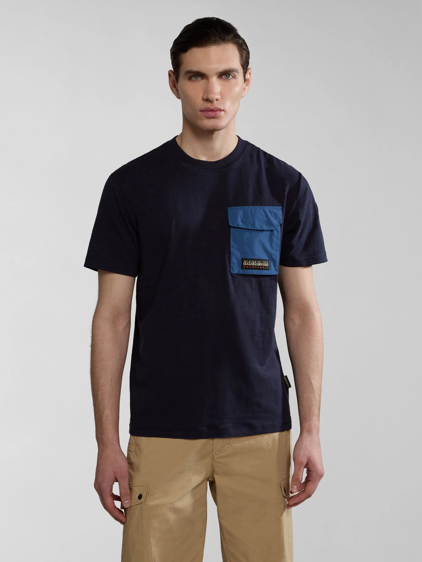 Футболки и поло Napapijri Pocket модель NP0A4HQJ1761 Футболки и поло Napapijri Pocket модель NP0A4HQJ1761 Фото