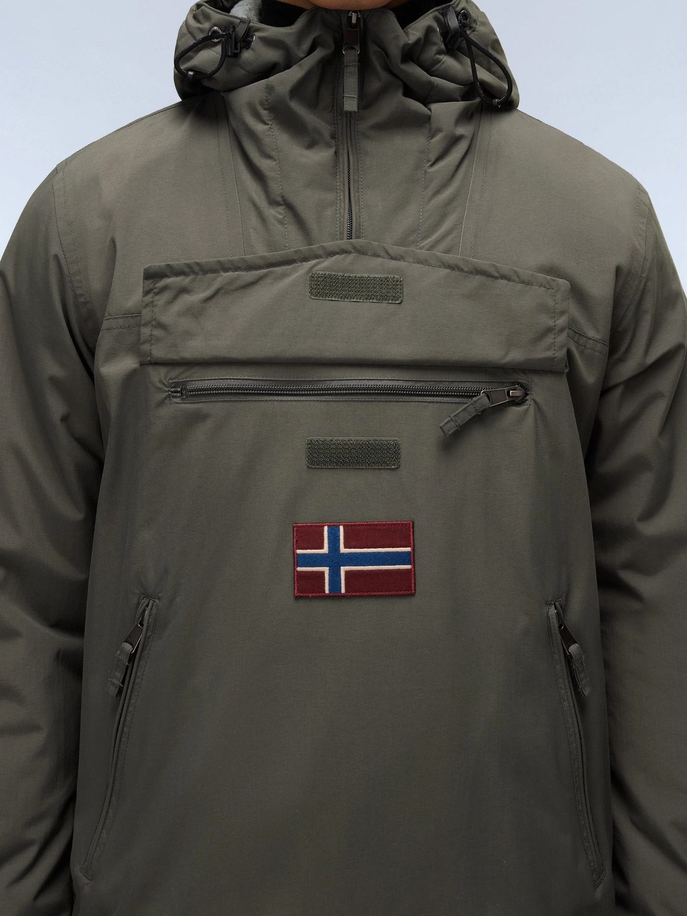 Куртки та дублянки Napapijri RAINFOREST POCKET модель NP0A4GMDG0A1 Куртки та дублянки Napapijri RAINFOREST POCKET модель NP0A4GMDG0A1 Фото