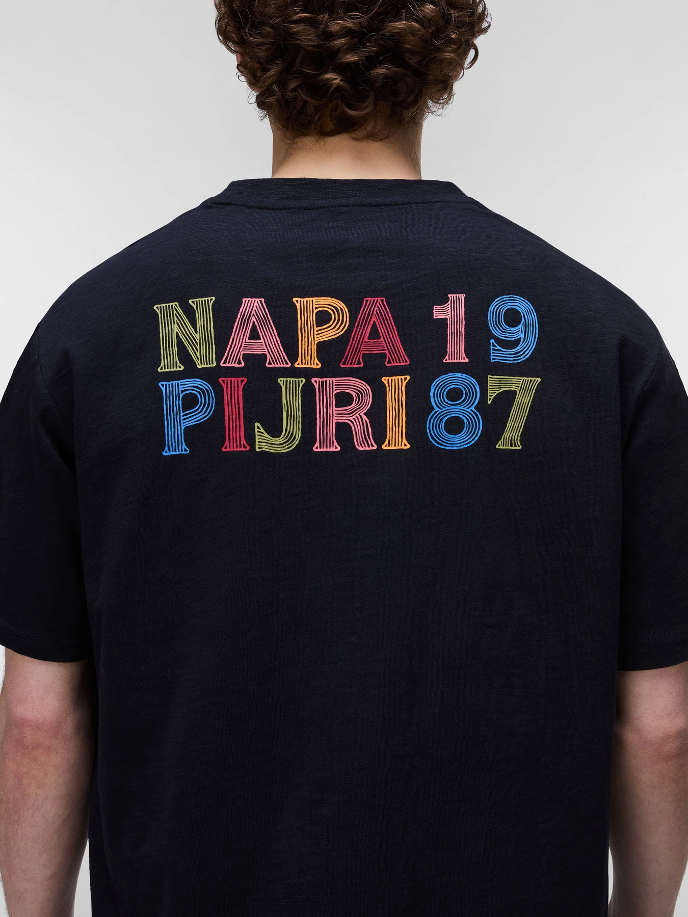 Футболки і поло Napapijri S-ELIOR модель NP0A4HZY9411 Футболки і поло Napapijri S-ELIOR модель NP0A4HZY9411 Фото