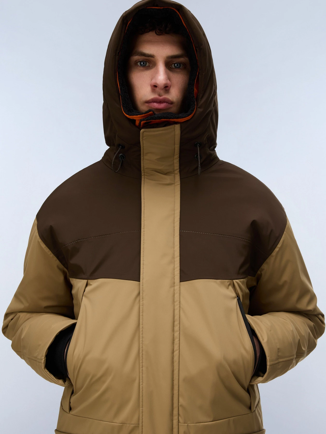 Куртки и дубленки Napapijri SERIE 20-22 PARKA PETRIFIEDOAK модель NP0A8ANNN7C1 Куртки и дубленки Napapijri SERIE 20-22 PARKA PETRIFIEDOAK модель NP0A8ANNN7C1 Фото