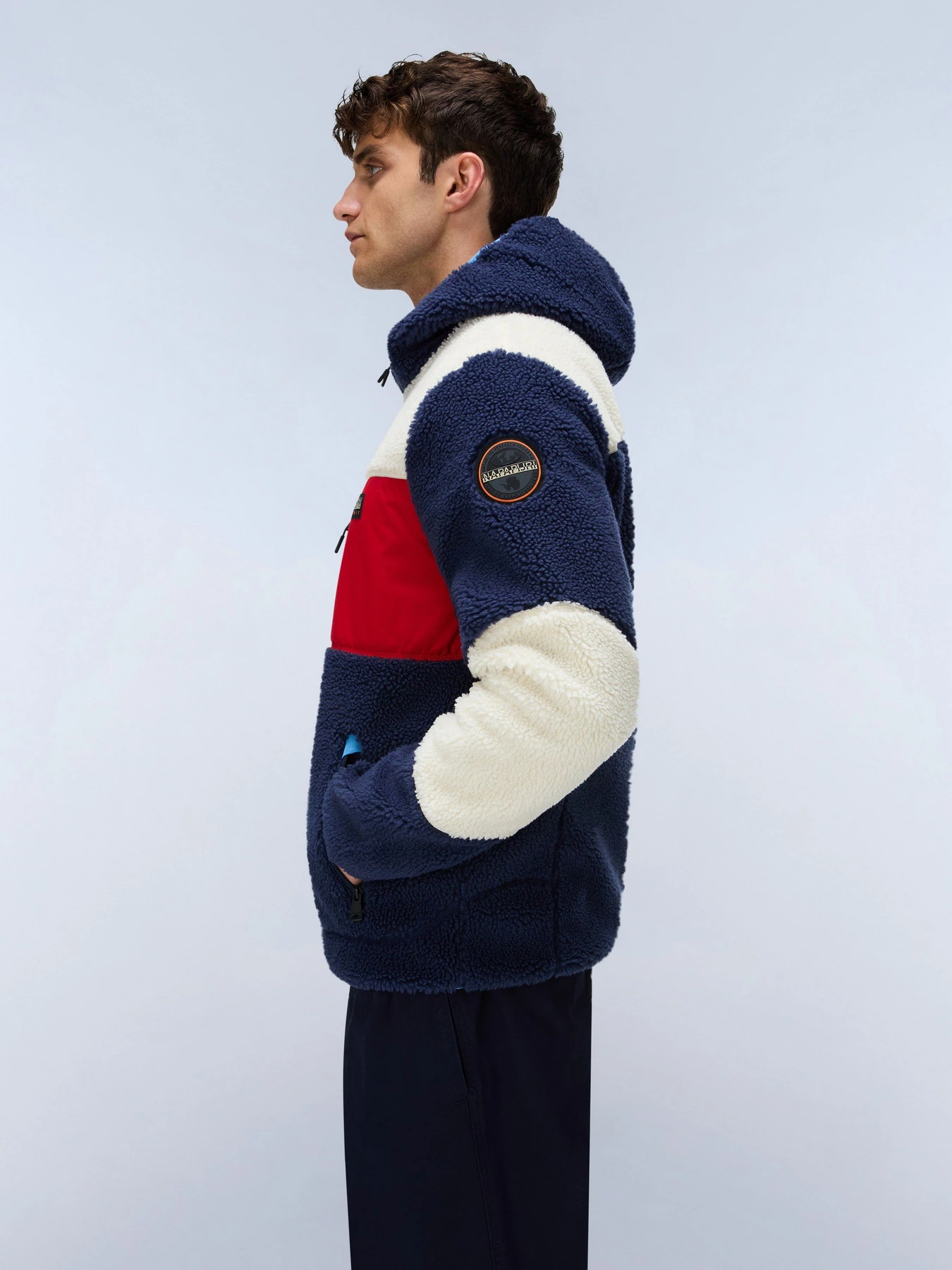 Худи и свитшоты Napapijri YUPIK FZH 6 MULTI M6E модель NP0A8AZXM6E1 Худи и свитшоты Napapijri YUPIK FZH 6 MULTI M6E модель NP0A8AZXM6E1 Фото