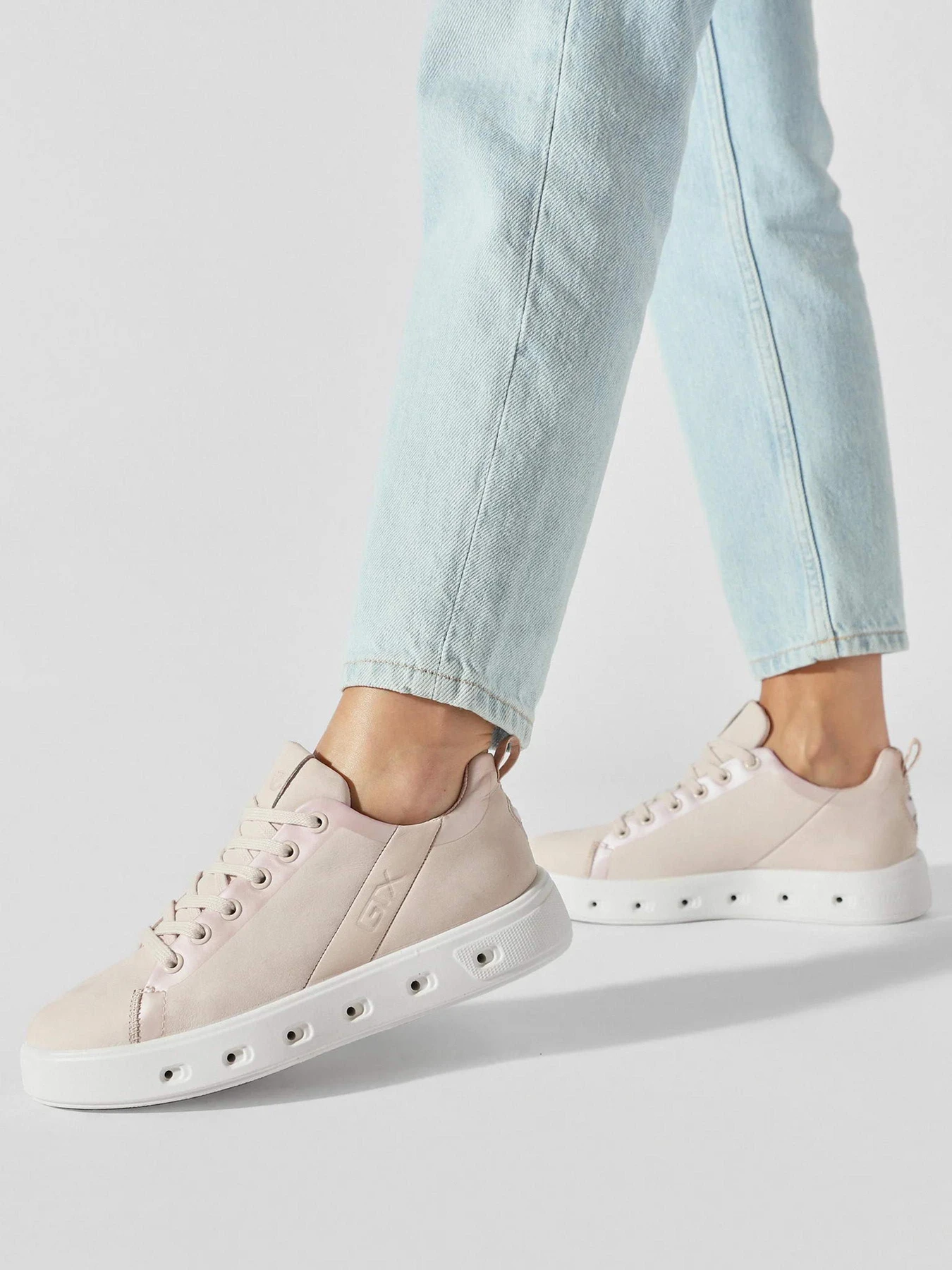 Кеды ECCO Street 720 модель 20975359113 Кеды ECCO Street 720 модель 20975359113 Фото