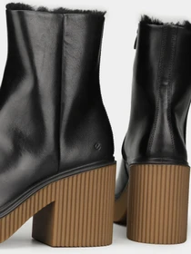 Ботинки и сапоги ECCO Fluted Heel модель 22303301001 Фото