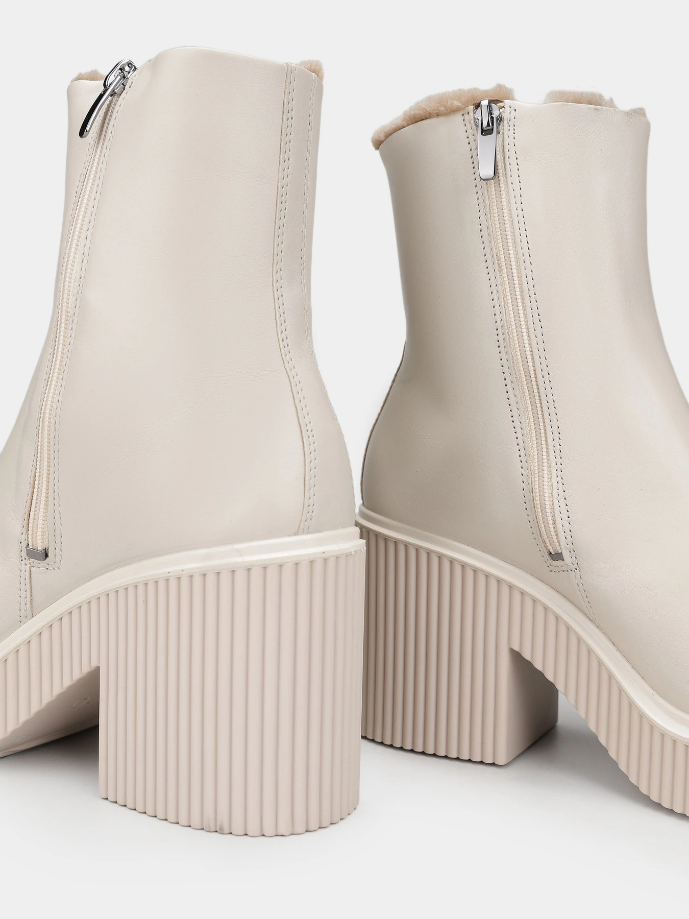 Черевики та чоботи ECCO Fluted Heel модель 22303301163 Черевики та чоботи ECCO Fluted Heel модель 22303301163 Фото