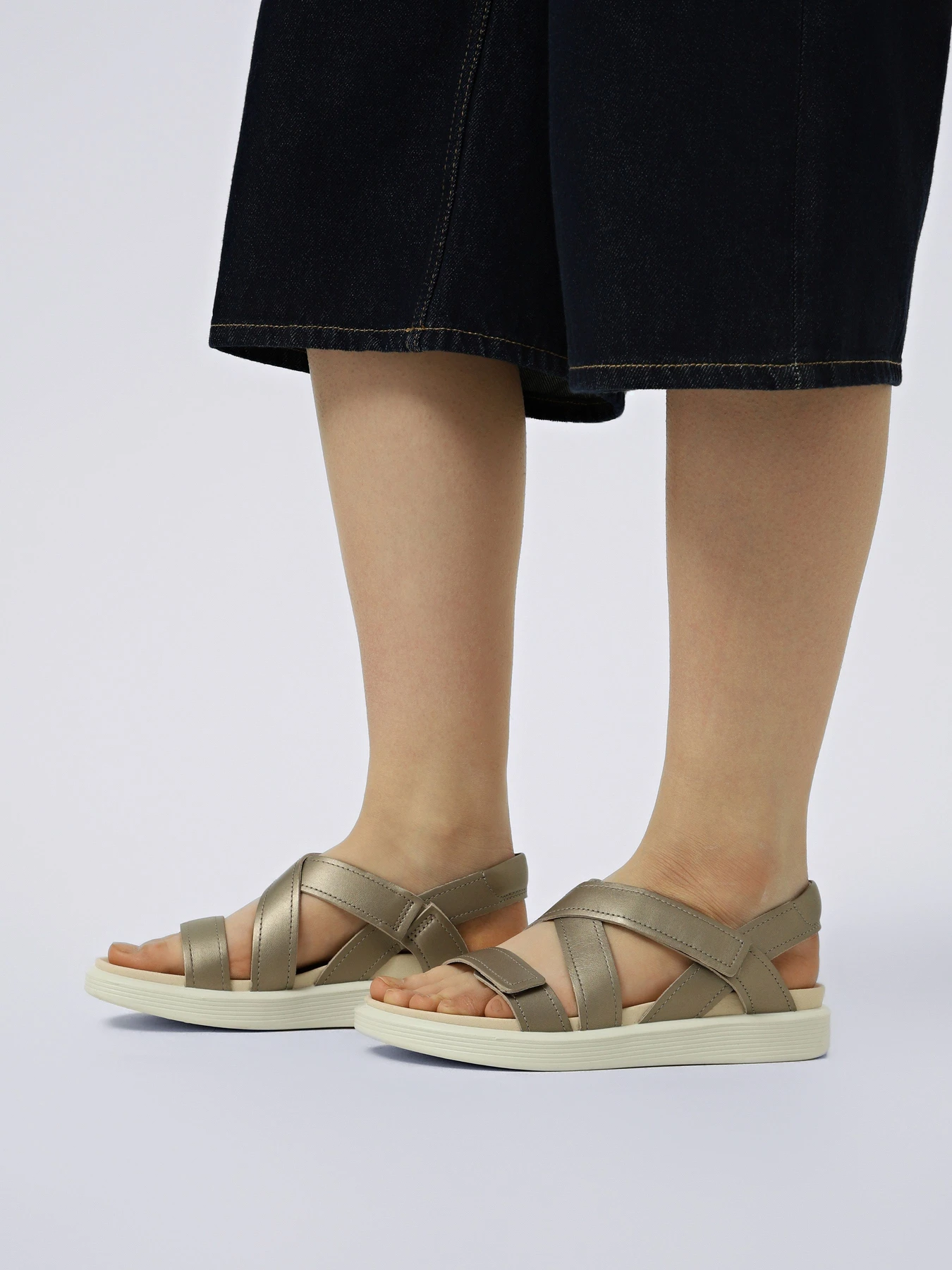 Сандалии ECCO SOFT SANDAL W модель 23881361564 Сандалии ECCO SOFT SANDAL W модель 23881361564 Фото
