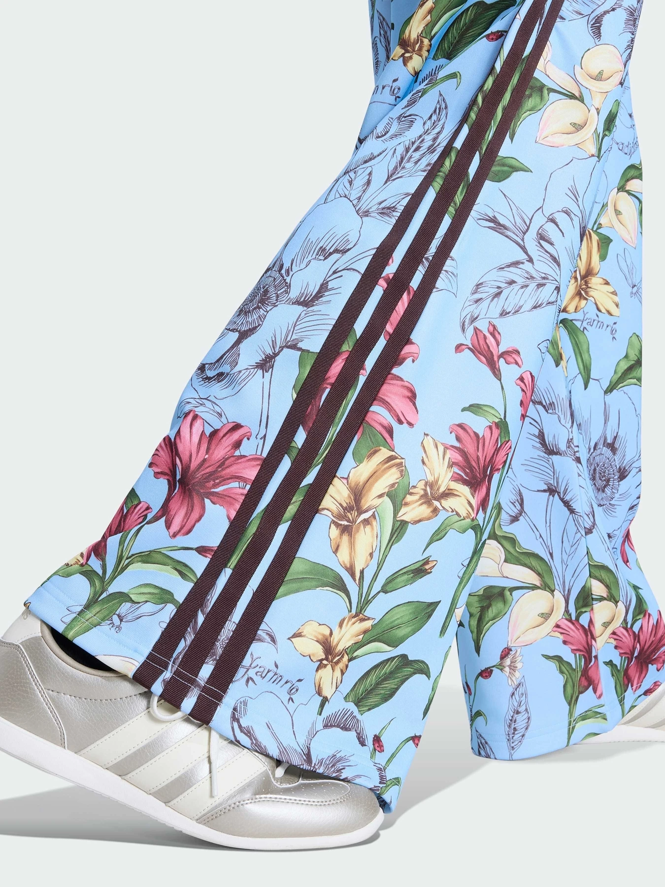 Брюки Adidas Tiro модель KR0242 Брюки Adidas Tiro модель KR0242 Фото