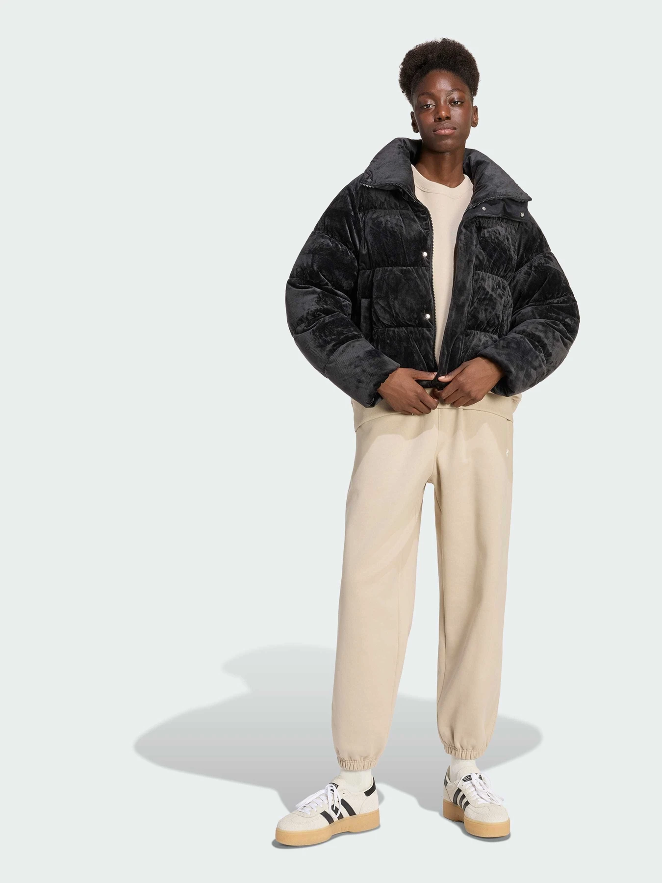 Куртки та дублянки Adidas модель KT4235 Фото