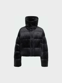 Куртки та дублянки Adidas модель KT4235 Фото
