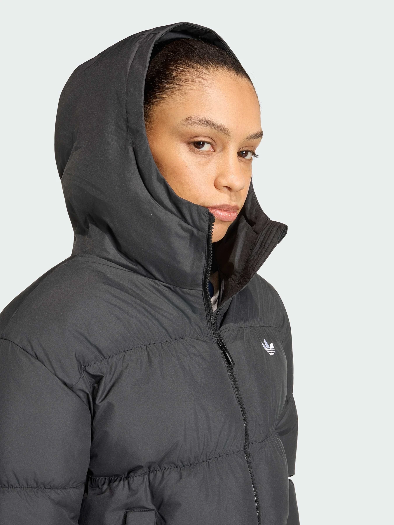Куртки и дубленки Adidas модель KT4236 Куртки и дубленки Adidas модель KT4236 Фото