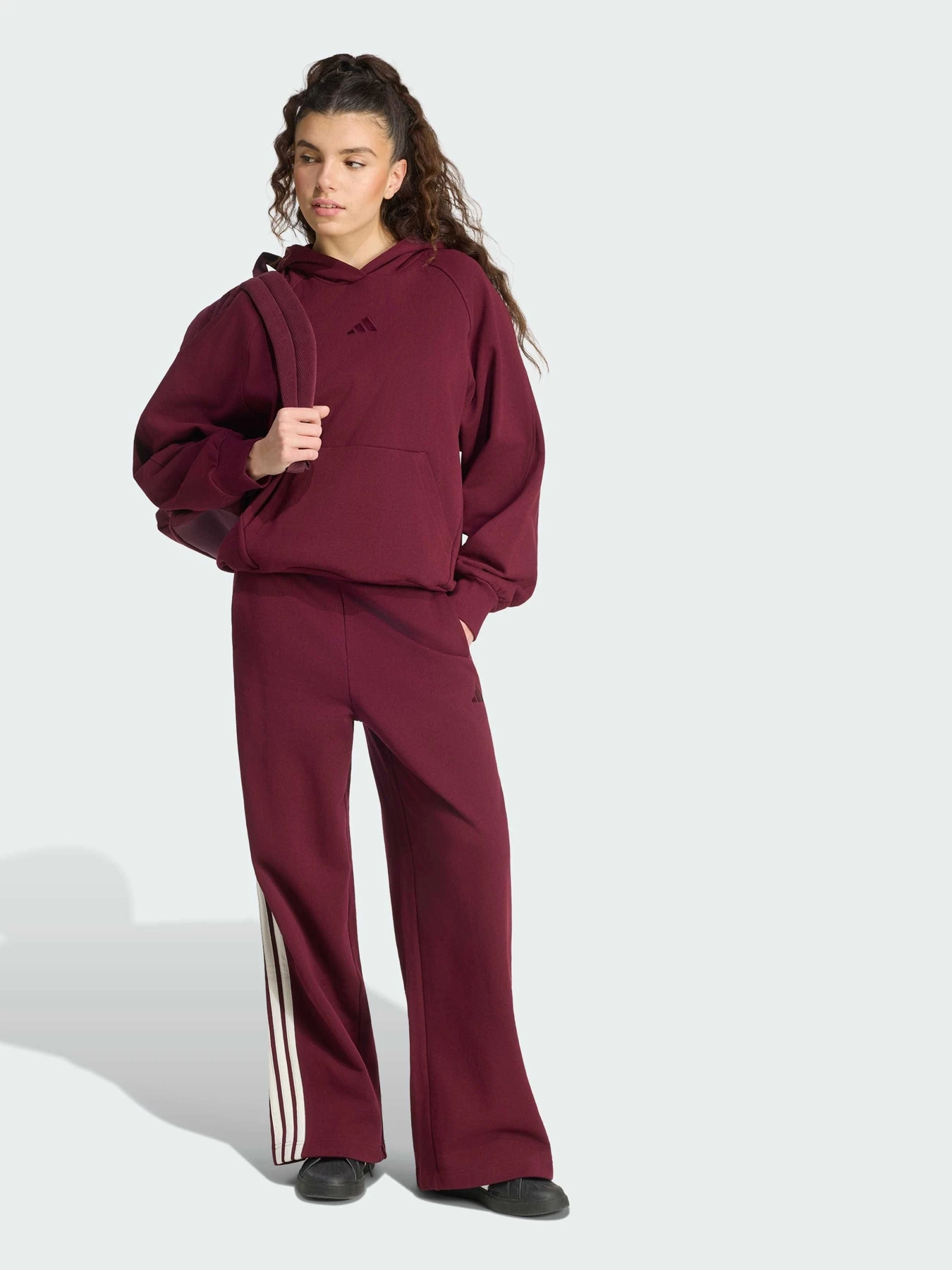 Брюки Adidas 3 Stripes модель KV9909 Брюки Adidas 3 Stripes модель KV9909 Фото