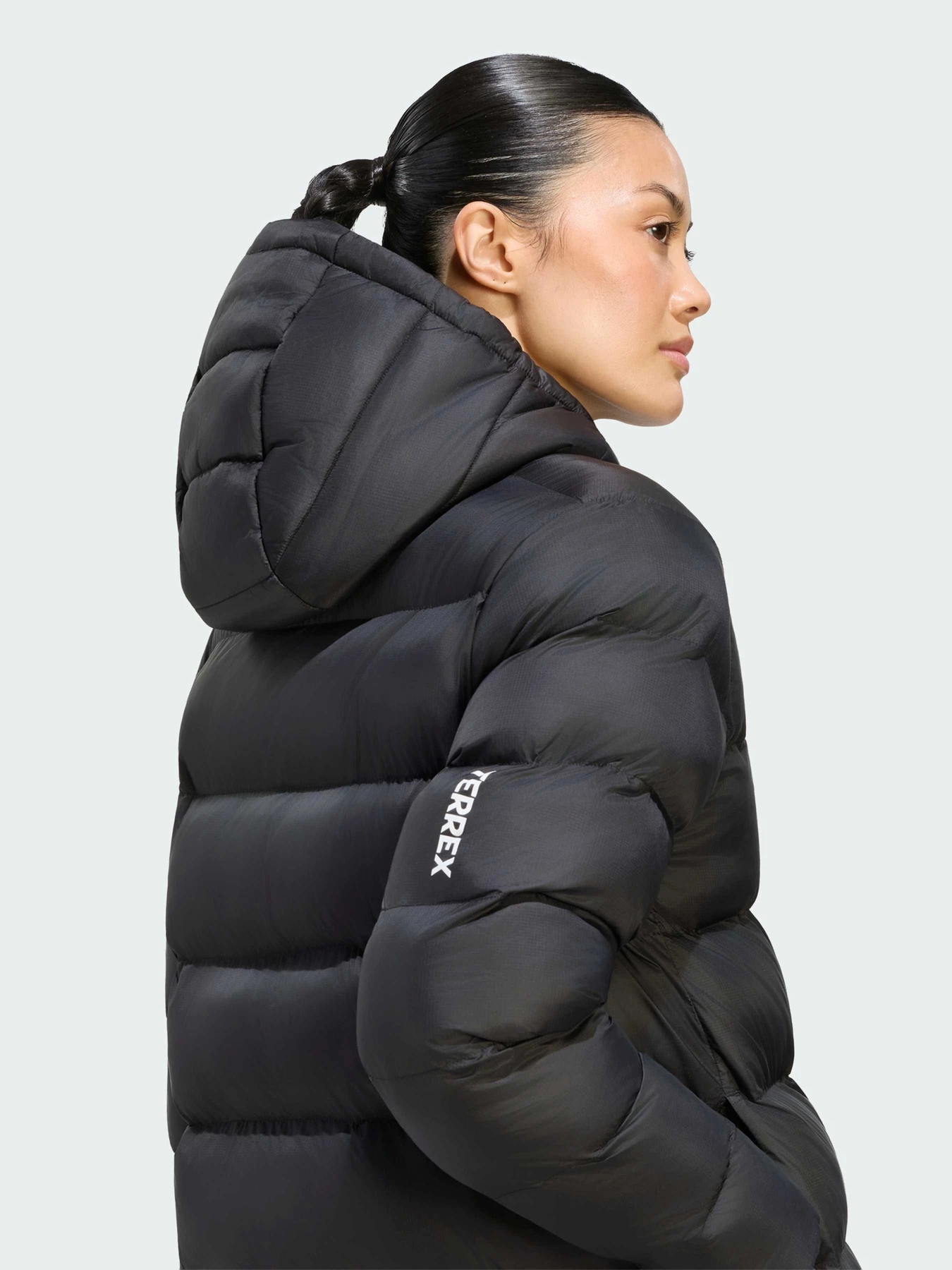 Куртки и дубленки Adidas модель KY2710 Фото