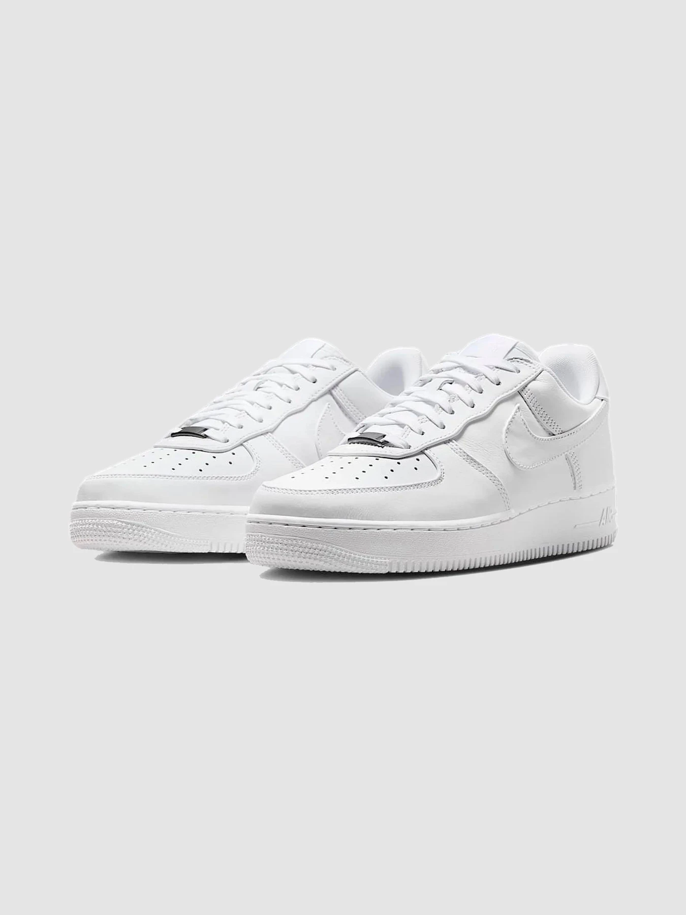 Кросівки NIKE Air Force 1 Low модель IM3078-100 Кросівки NIKE Air Force 1 Low модель IM3078-100 Фото