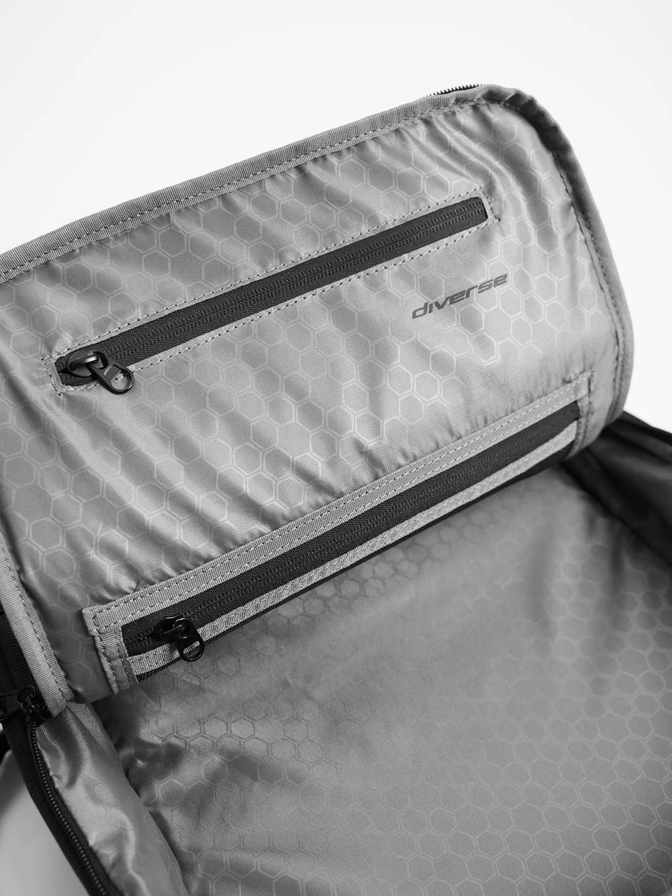 Рюкзаки DIVERSE Case модель 10049749 Рюкзаки DIVERSE Case модель 10049749 Фото