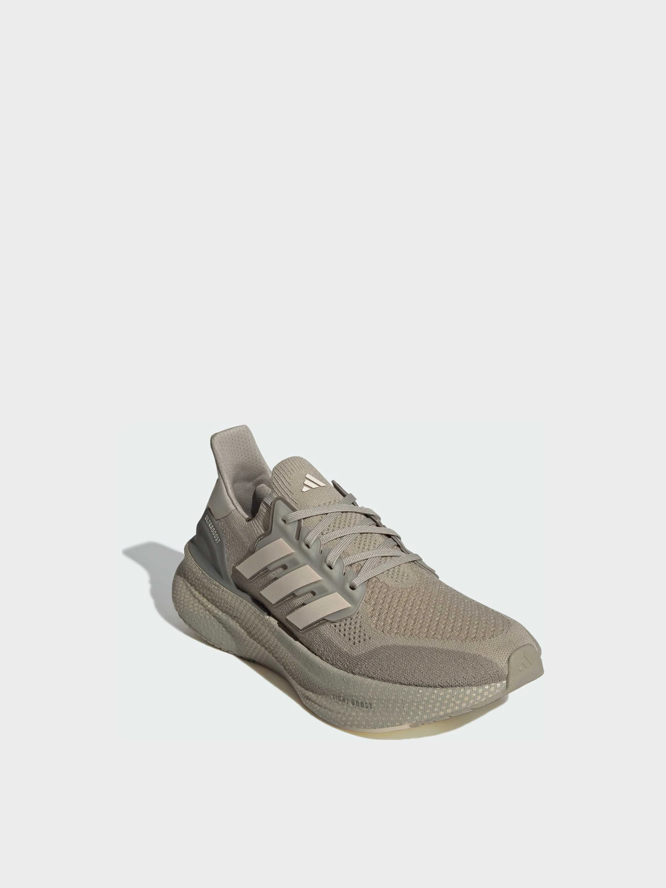 Кросівки Adidas Ultraboost модель JQ7048 Фото