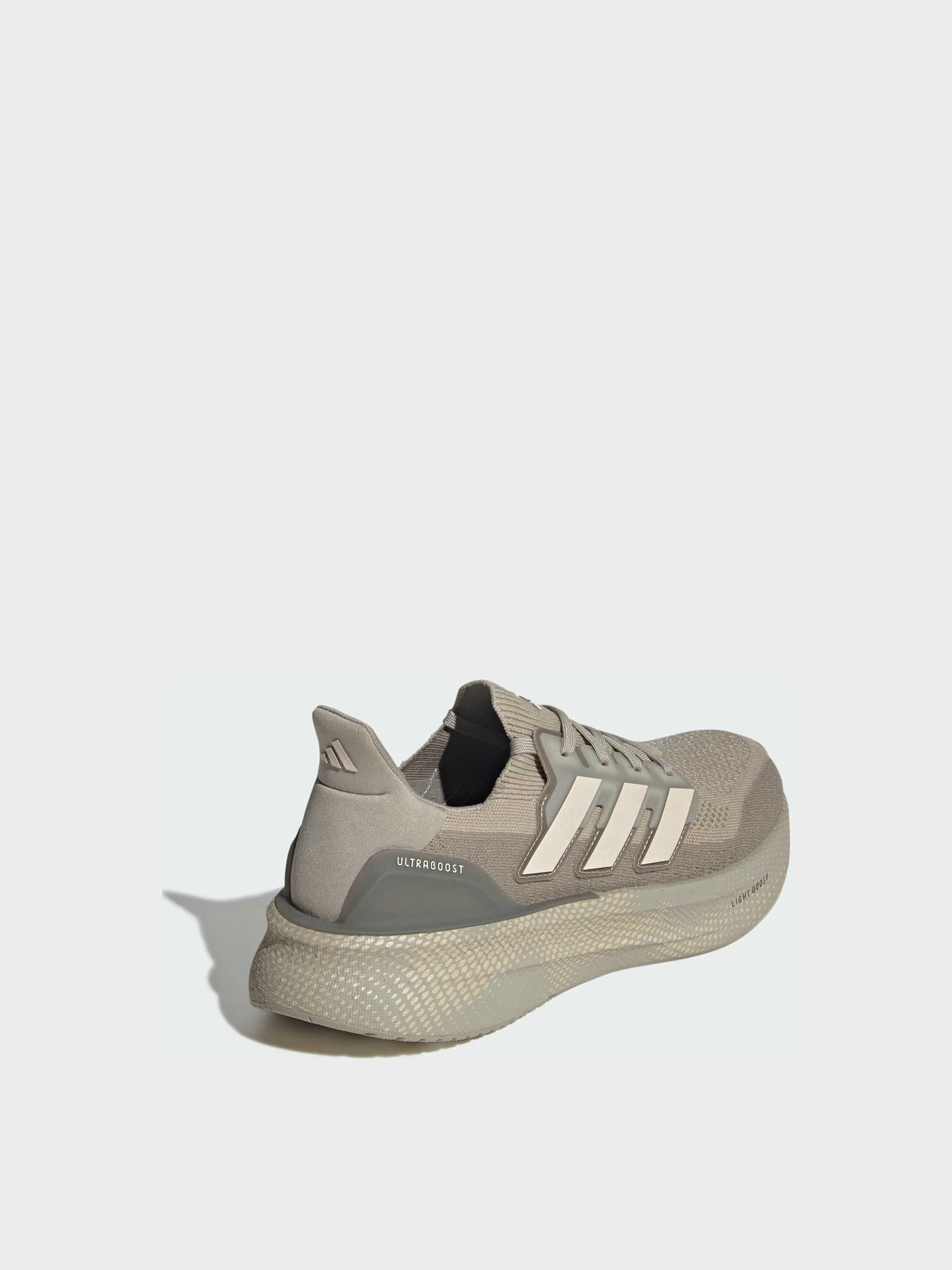 Кросівки Adidas Ultraboost модель JQ7048 Фото