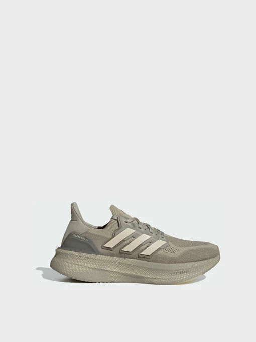 Кросівки Adidas Ultraboost модель JQ7048 Фото