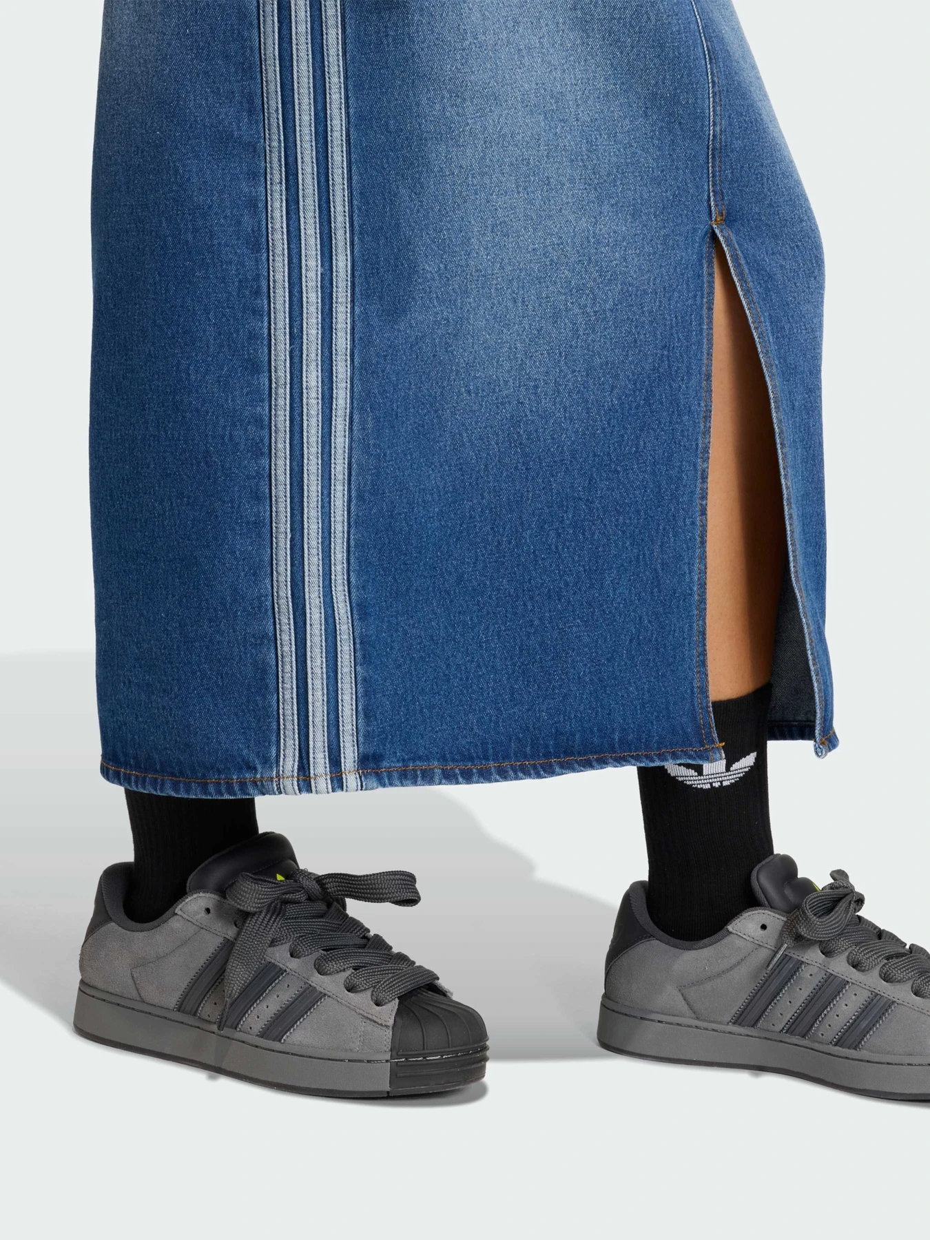 Юбки Adidas Adicolor модель KD2908 Юбки Adidas Adicolor модель KD2908 Фото
