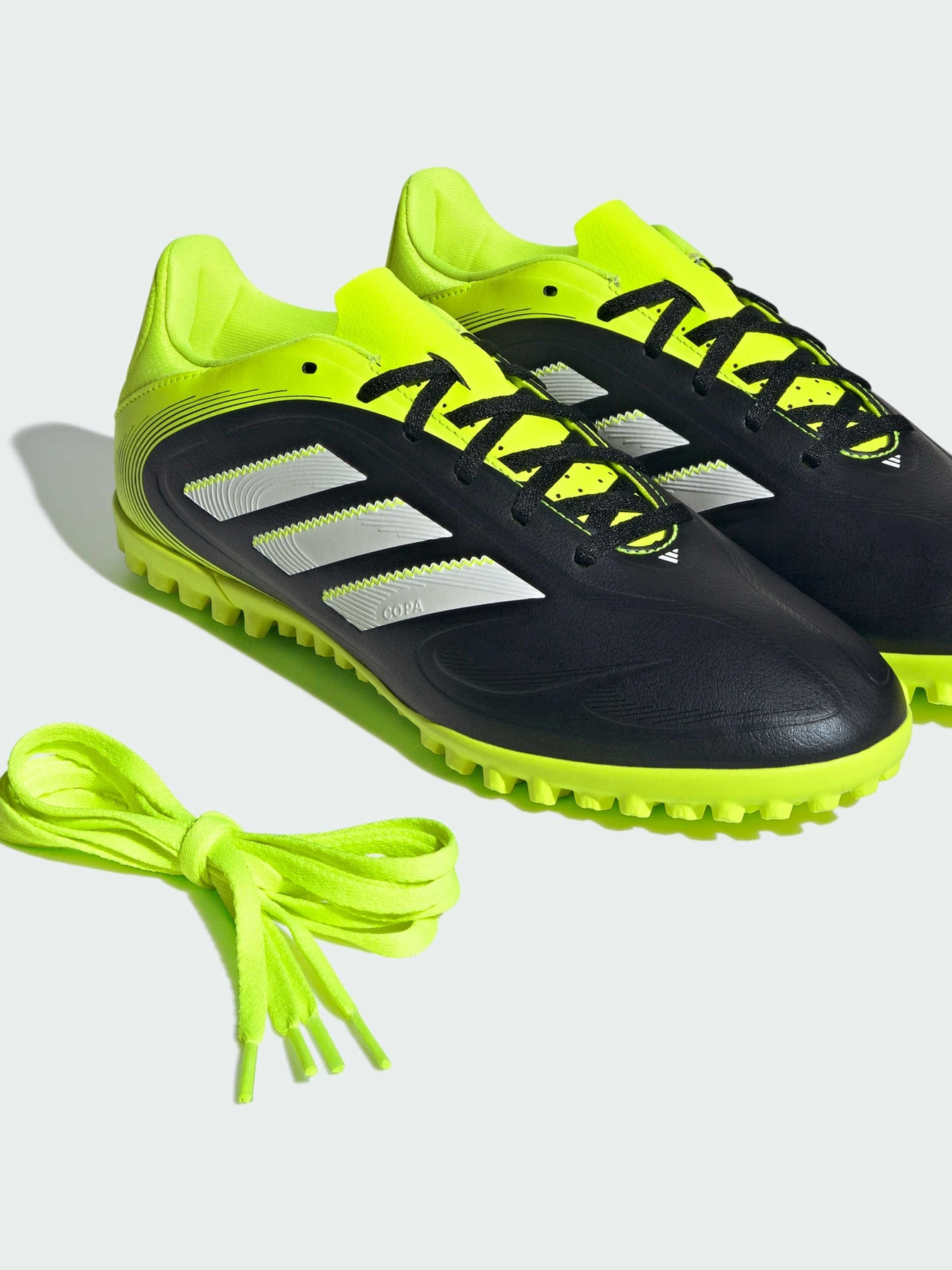Кросівки Adidas Copa модель JR2893 Кросівки Adidas Copa модель JR2893 Фото