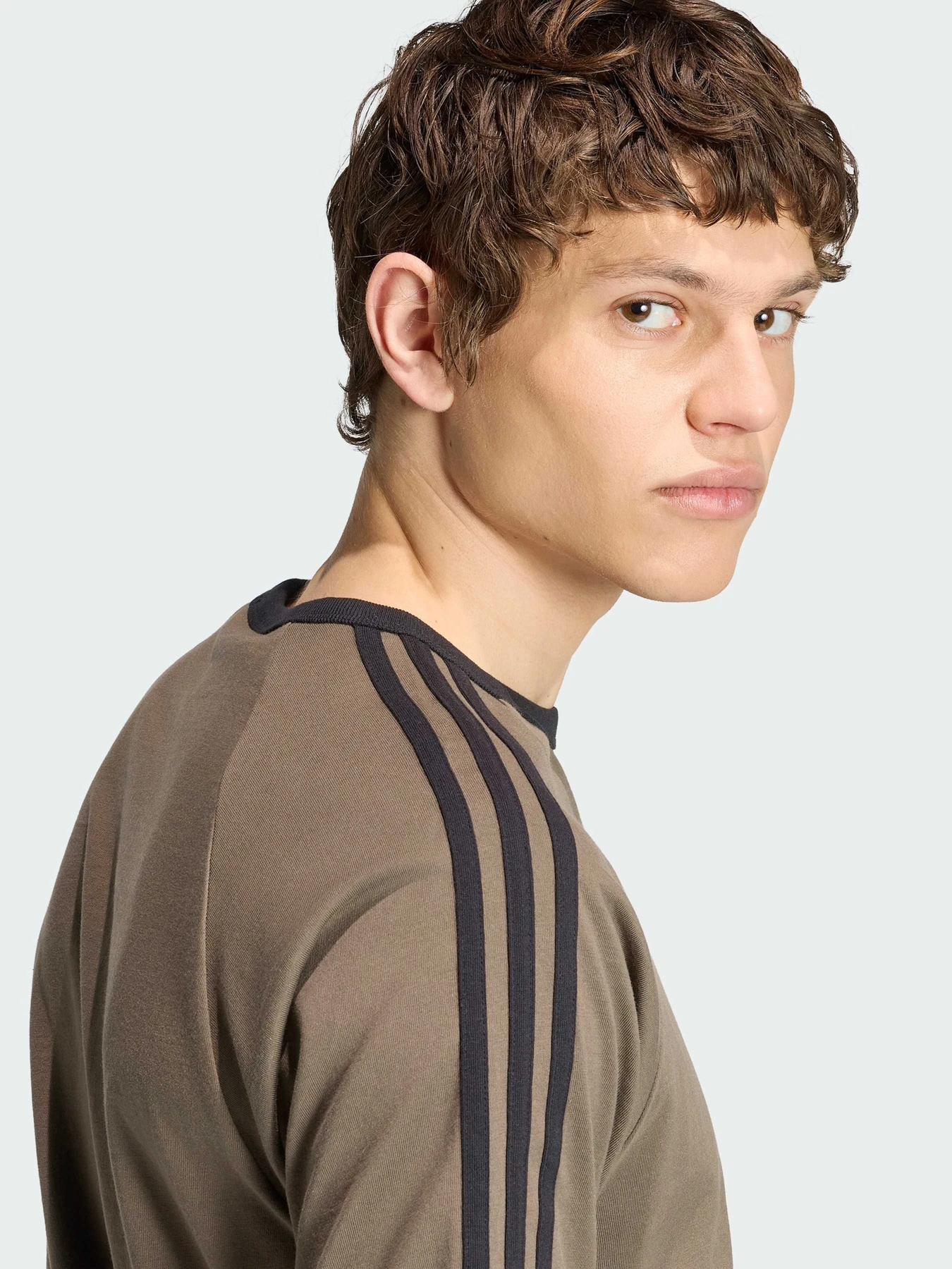 Футболки і поло Adidas 3 Stripes модель KT5055 Футболки і поло Adidas 3 Stripes модель KT5055 Фото