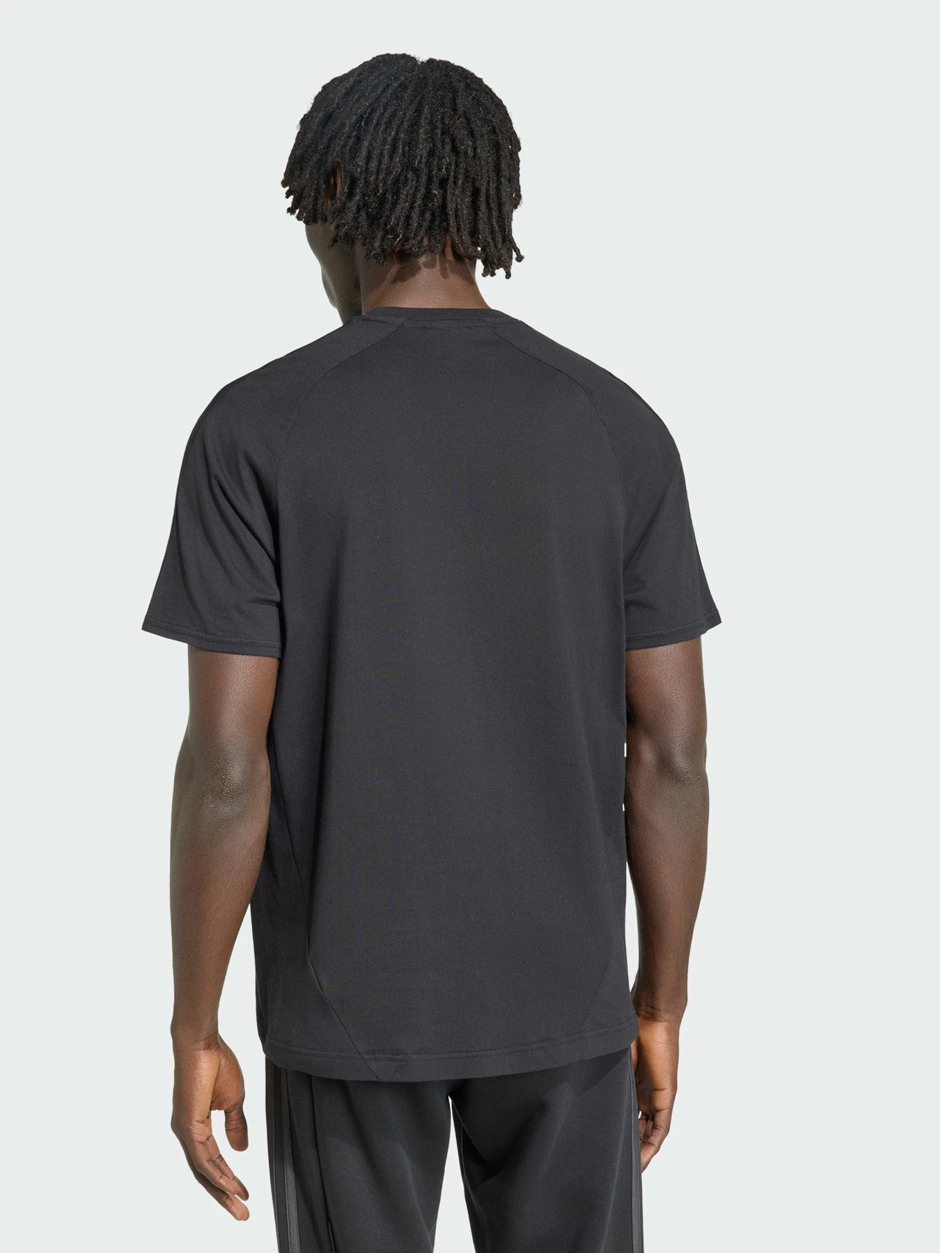 Футболки і поло Adidas модель KQ8953 Футболки і поло Adidas модель KQ8953 Фото