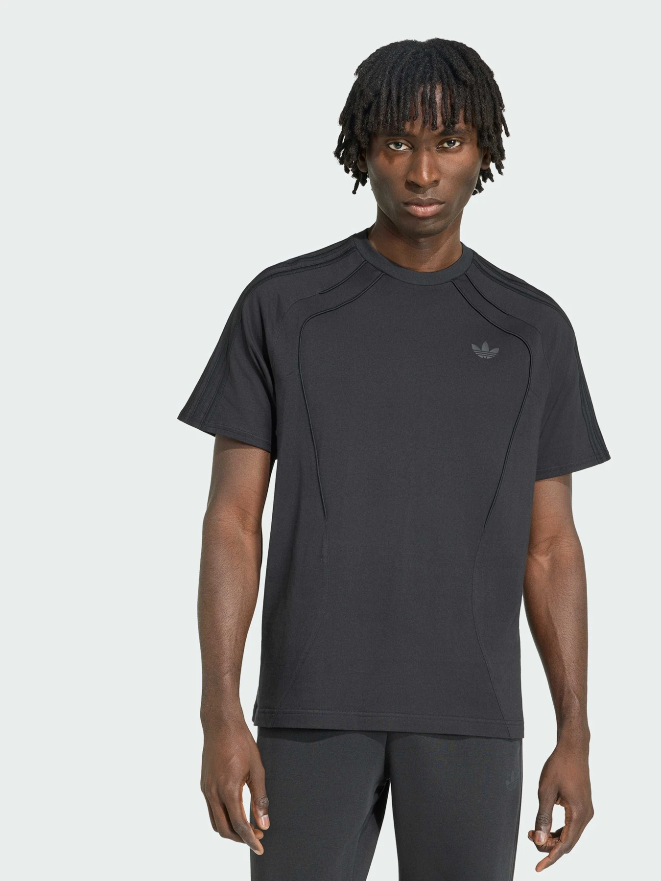Футболки і поло Adidas модель KQ8953 Футболки і поло Adidas модель KQ8953 Фото