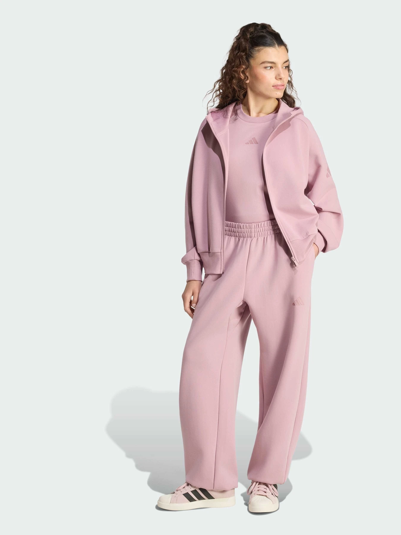 Худи и свитшоты Adidas модель KR2748 Фото