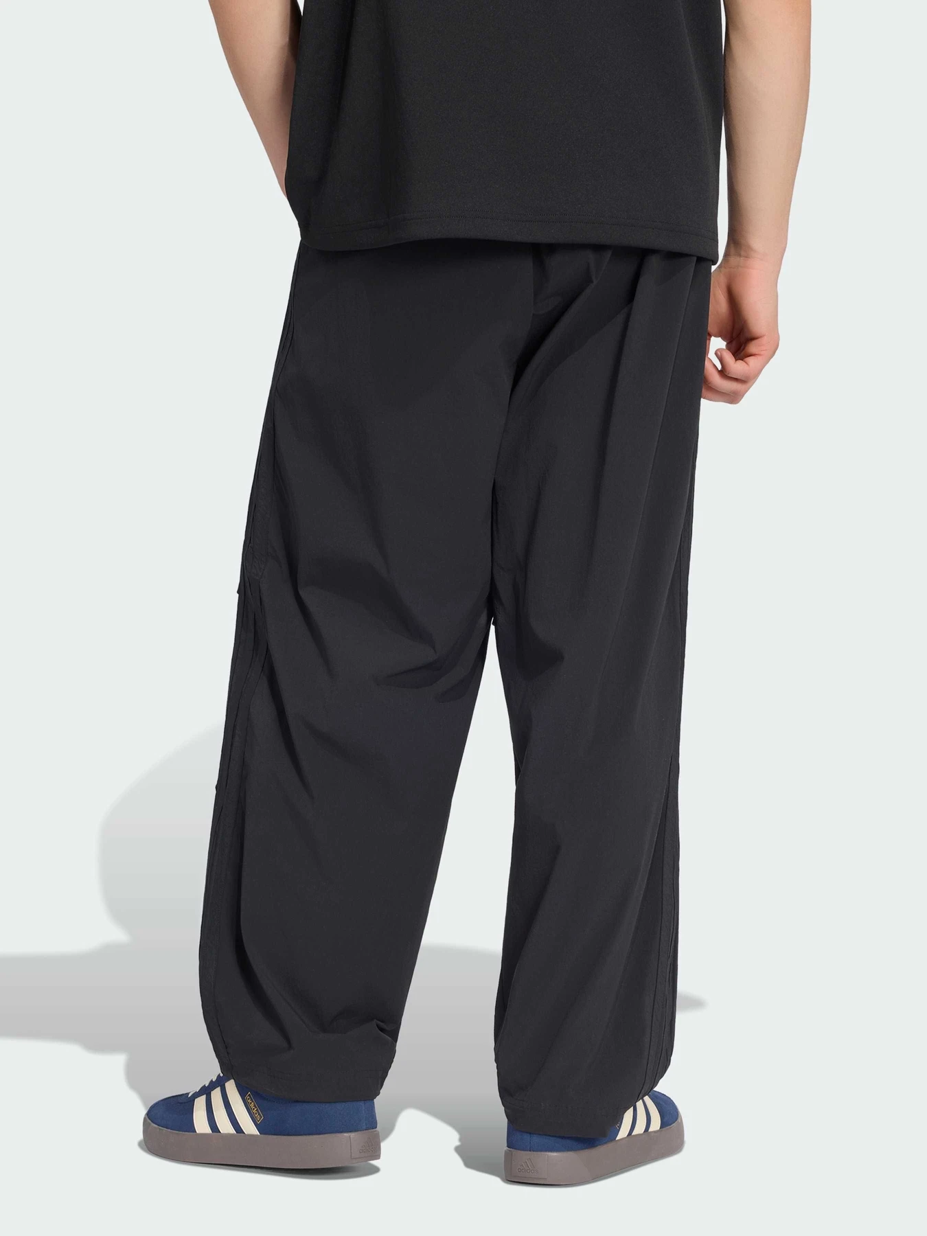 Штани Adidas 3 Stripes модель KG1568 Штани Adidas 3 Stripes модель KG1568 Фото