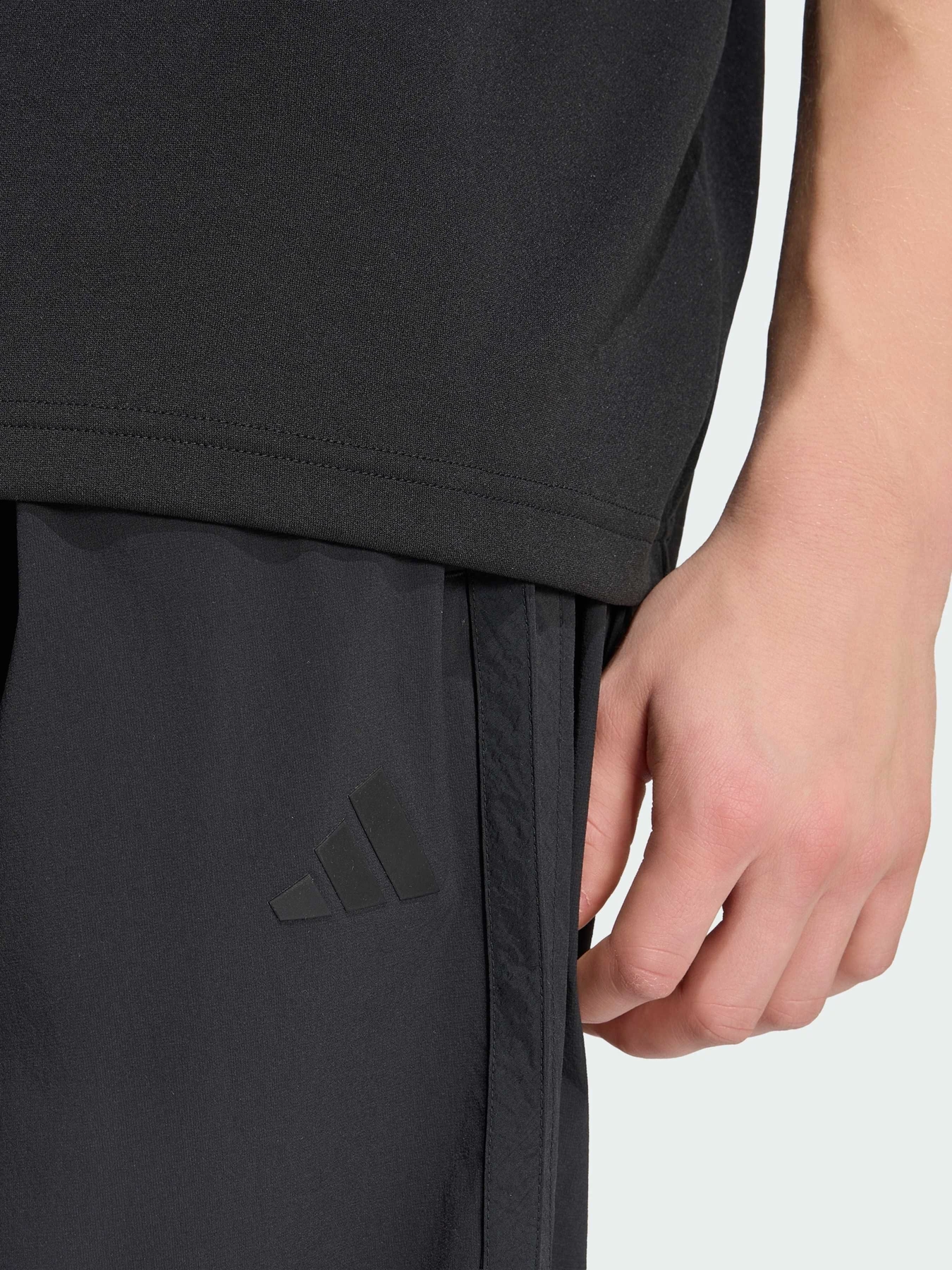 Штани Adidas 3 Stripes модель KG1568 Штани Adidas 3 Stripes модель KG1568 Фото