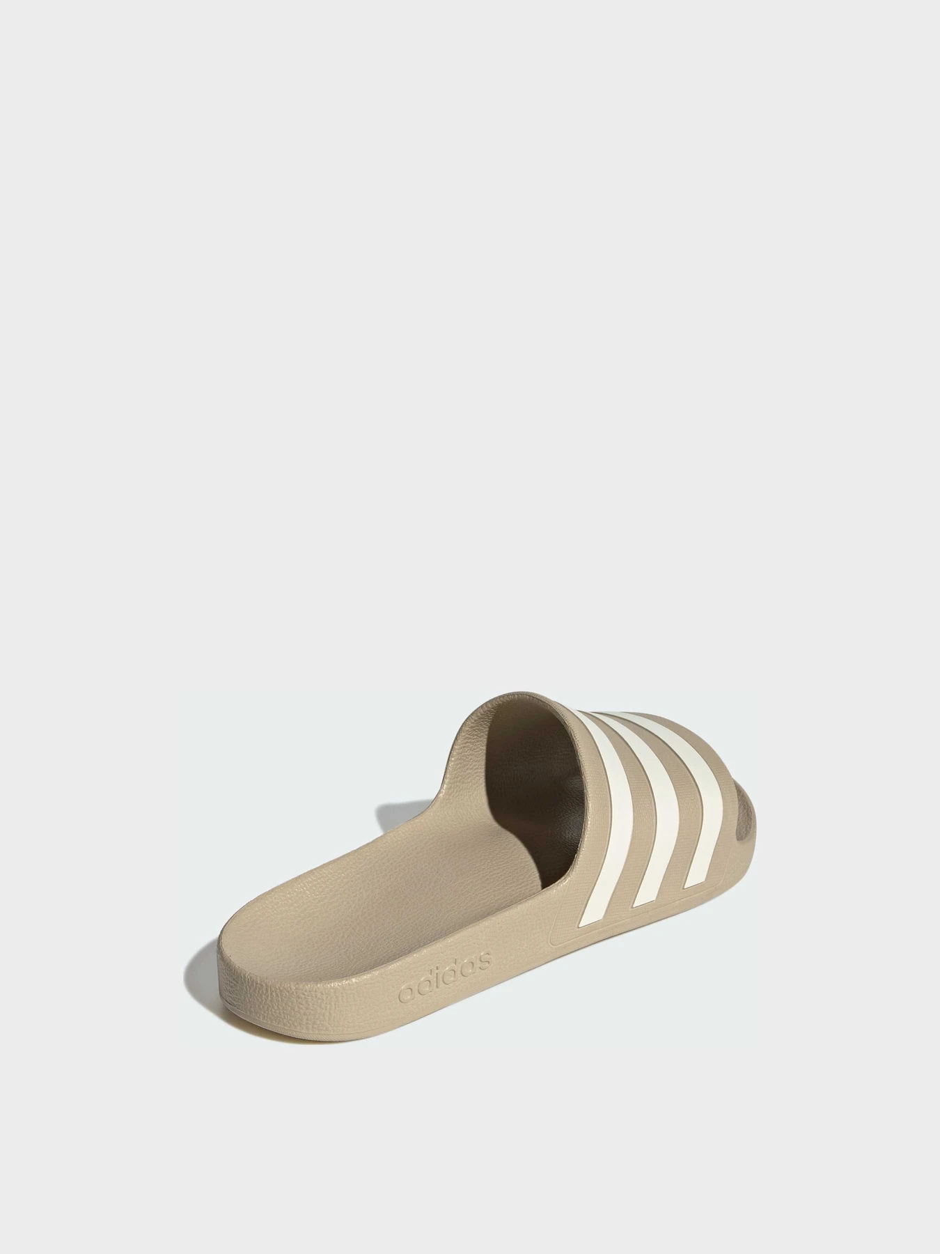 Шлёпанцы Adidas Adilette модель KJ7362 Шлёпанцы Adidas Adilette модель KJ7362 Фото