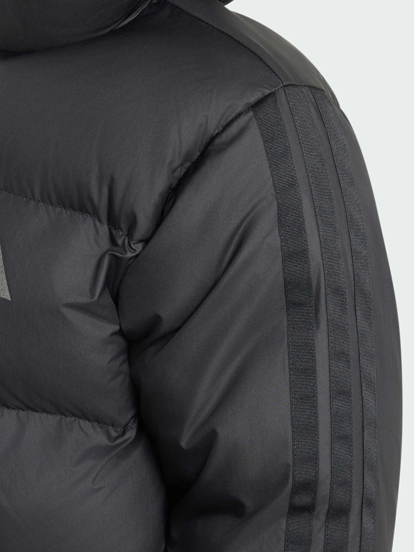 Куртки та дублянки Adidas модель KH0197 Куртки та дублянки Adidas модель KH0197 Фото
