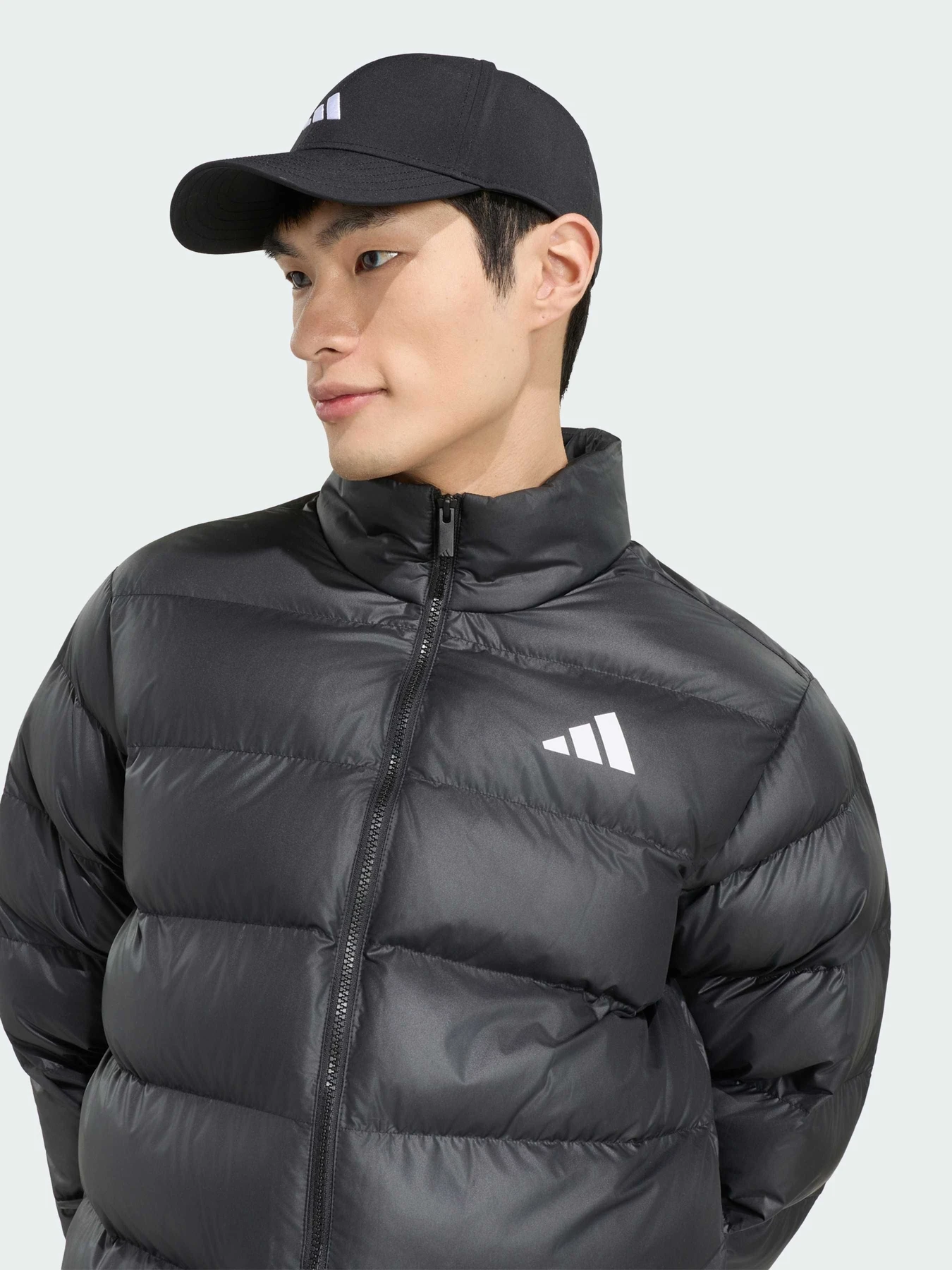 Куртки и дубленки Adidas модель KF2707 Куртки и дубленки Adidas модель KF2707 Фото