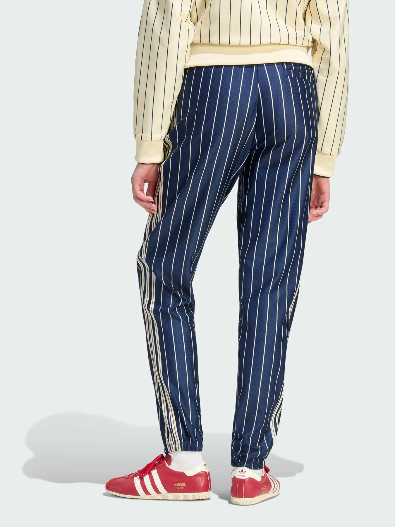 Брюки Adidas модель KR7037 Брюки Adidas модель KR7037 Фото
