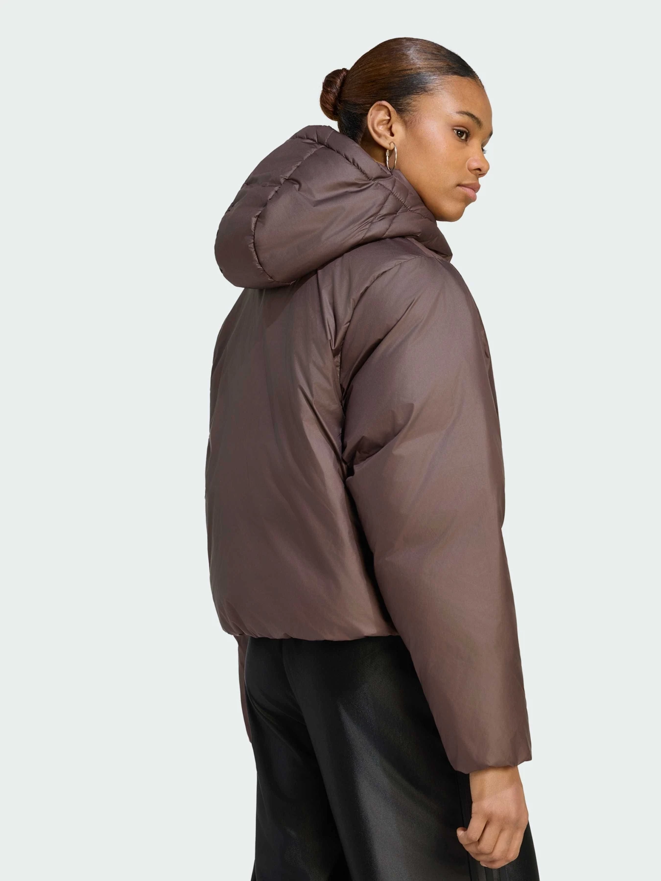 Куртки та дублянки Adidas модель KR9566 Фото
