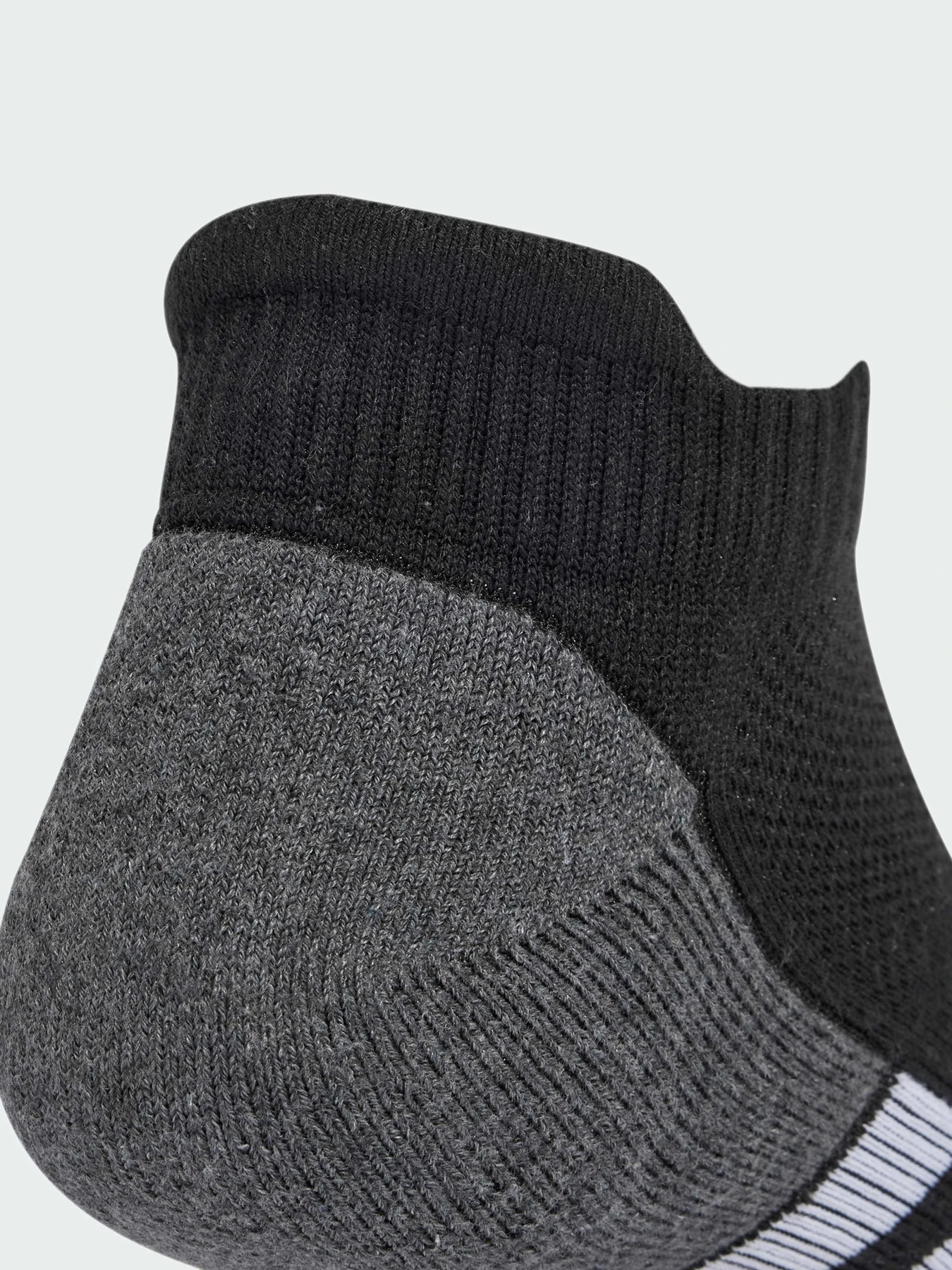 Шкарпетки та гольфи Adidas Clima модель JC6413 Шкарпетки та гольфи Adidas Clima модель JC6413 Фото
