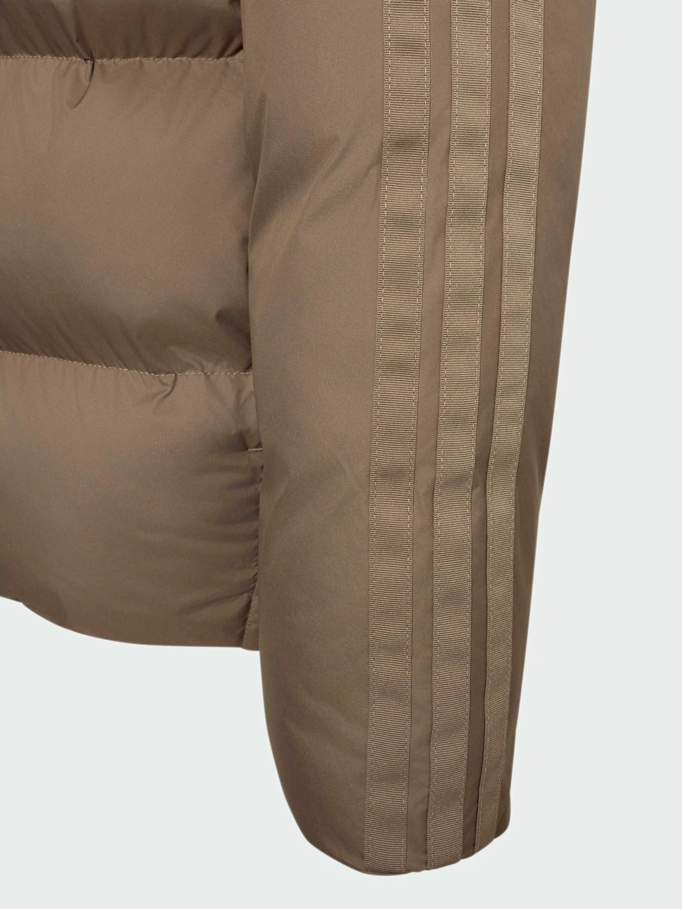 Куртки та дублянки Adidas модель KQ6184 Куртки та дублянки Adidas модель KQ6184 Фото