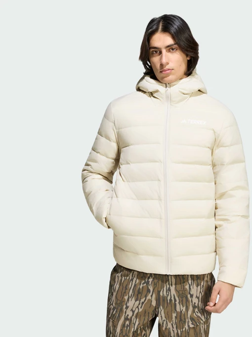 Куртки и дубленки Adidas Adidas Essentials модель KF9796 Фото