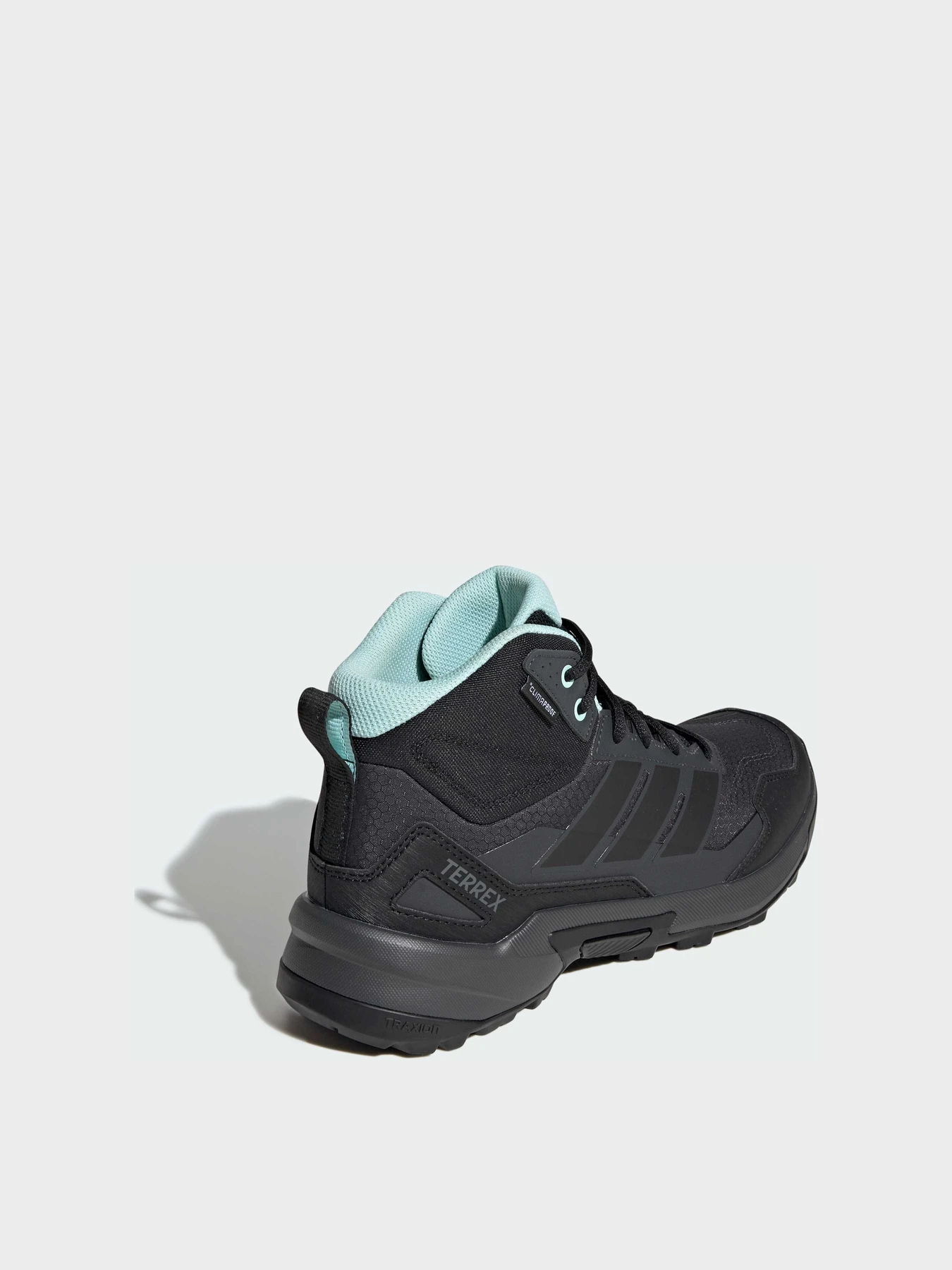 Ботинки и сапоги Adidas модель JR4016 Ботинки и сапоги Adidas модель JR4016 Фото