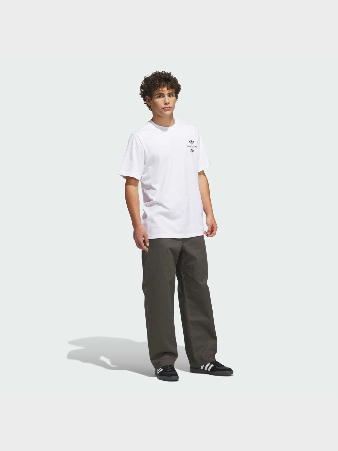 Футболки і поло Adidas Graphics модель KS4335 Футболки і поло Adidas Graphics модель KS4335 Фото