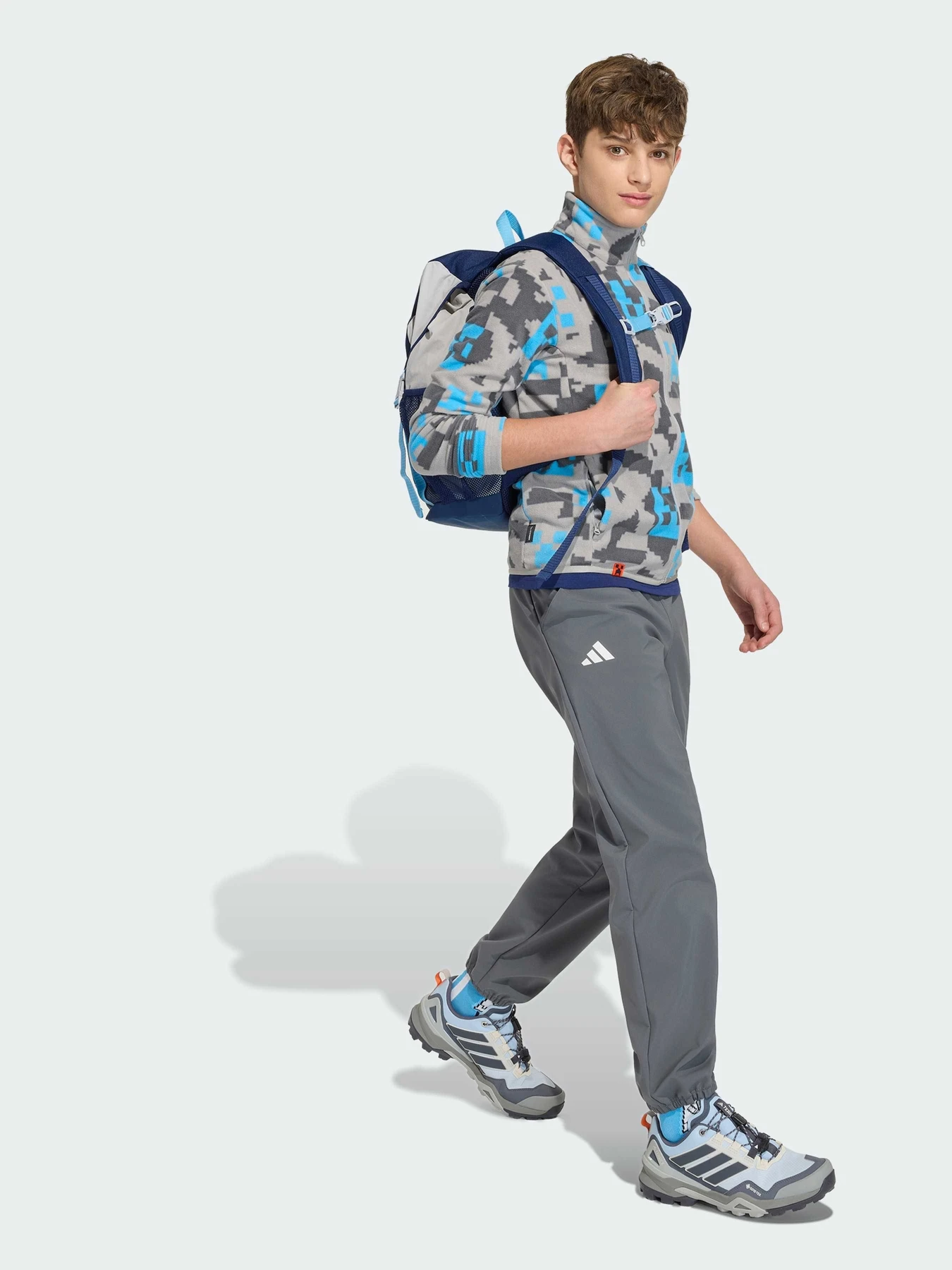 Худи и свитшоты Adidas модель KD8747 Худи и свитшоты Adidas модель KD8747 Фото