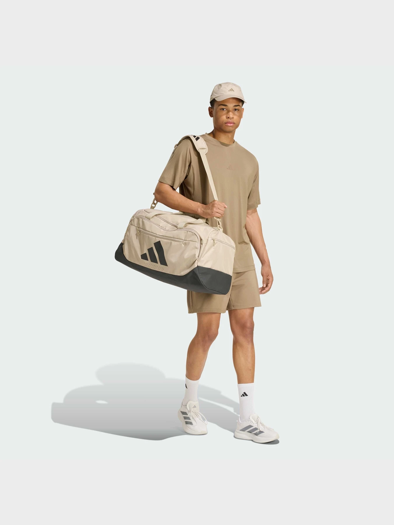 Шорты Adidas модель KR8781 Фото