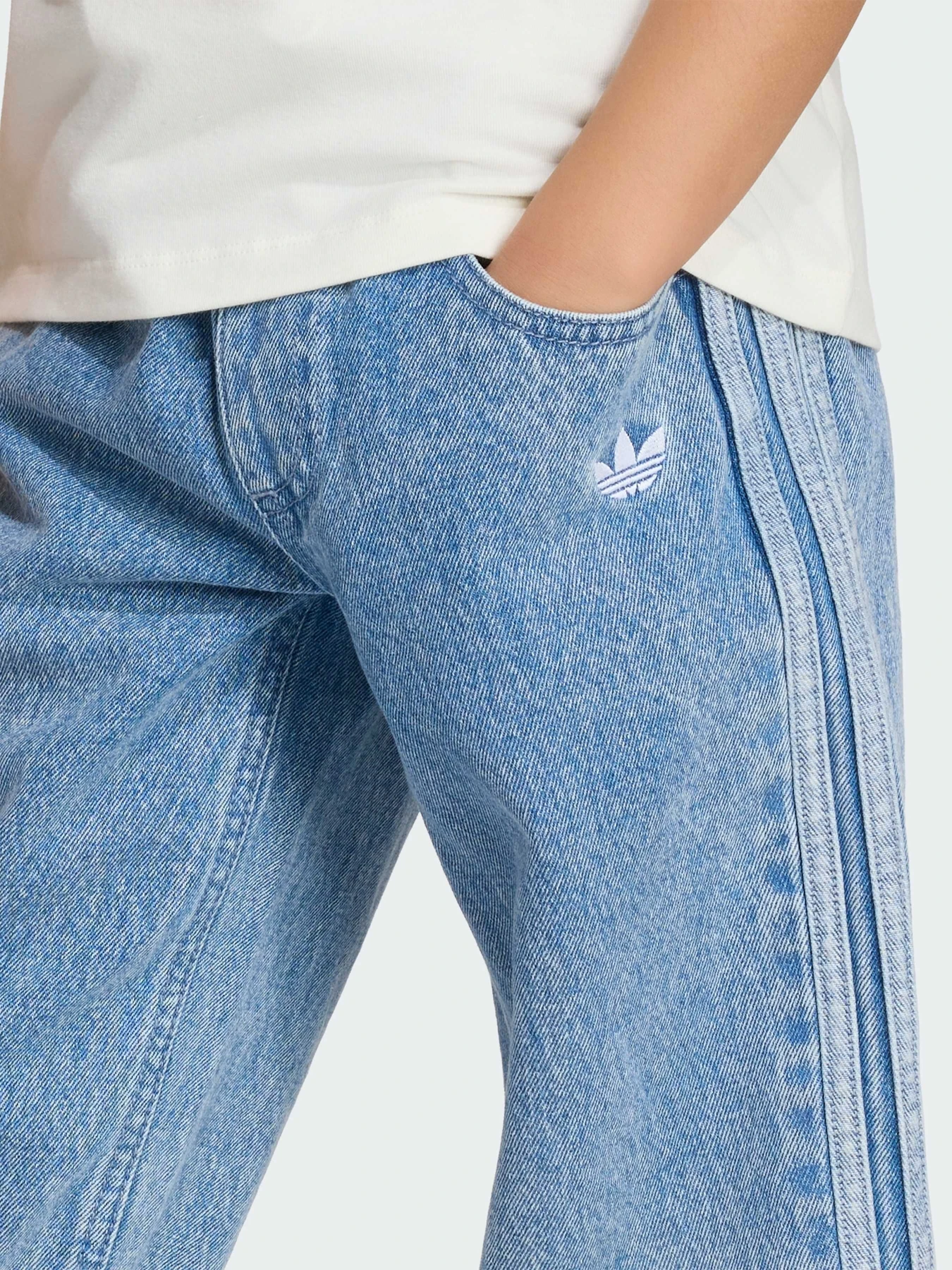 Джинси Adidas Graphics модель KU8317 Джинси Adidas Graphics модель KU8317 Фото