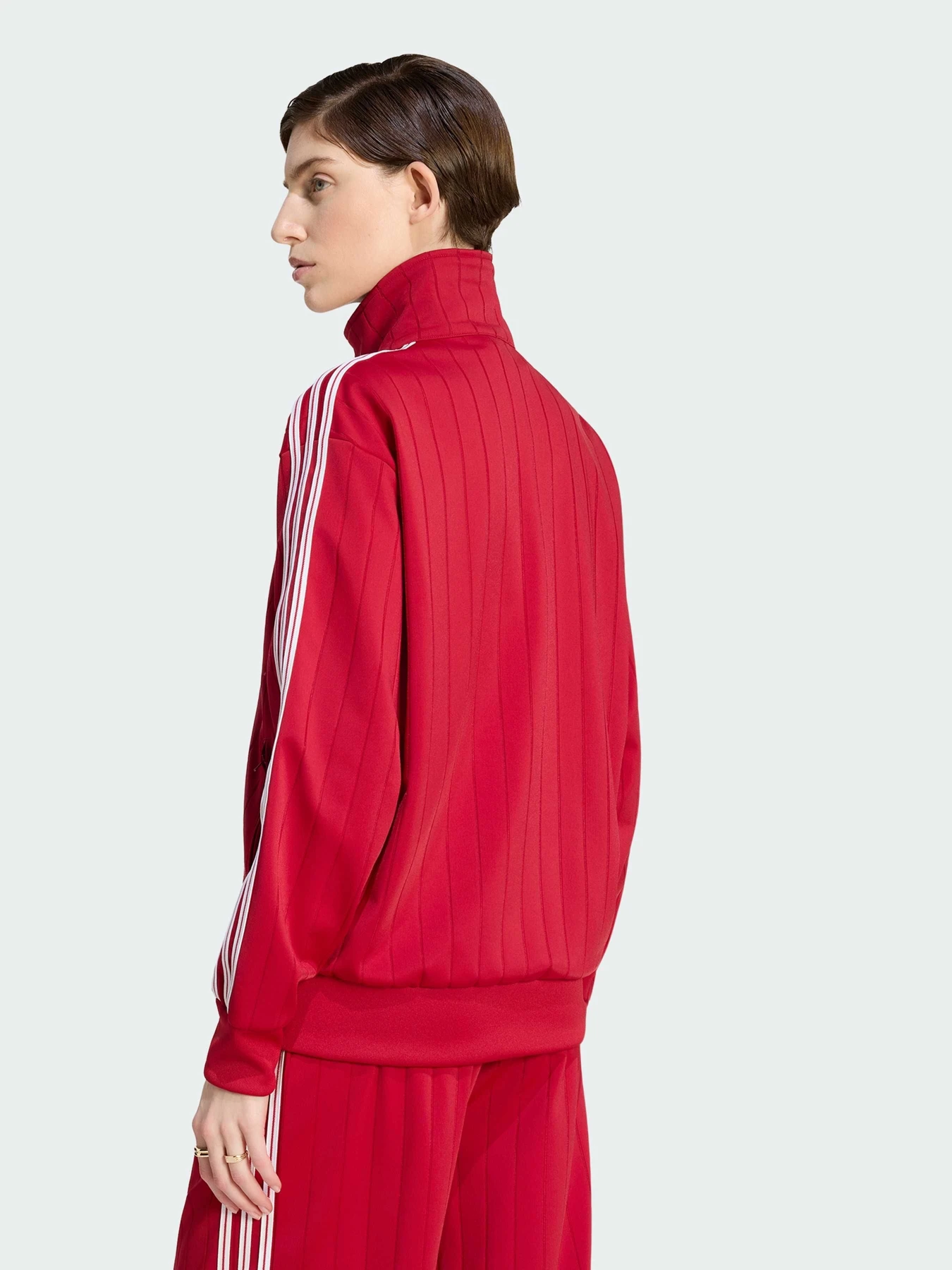 Худи и свитшоты Adidas модель KS9984 Худи и свитшоты Adidas модель KS9984 Фото