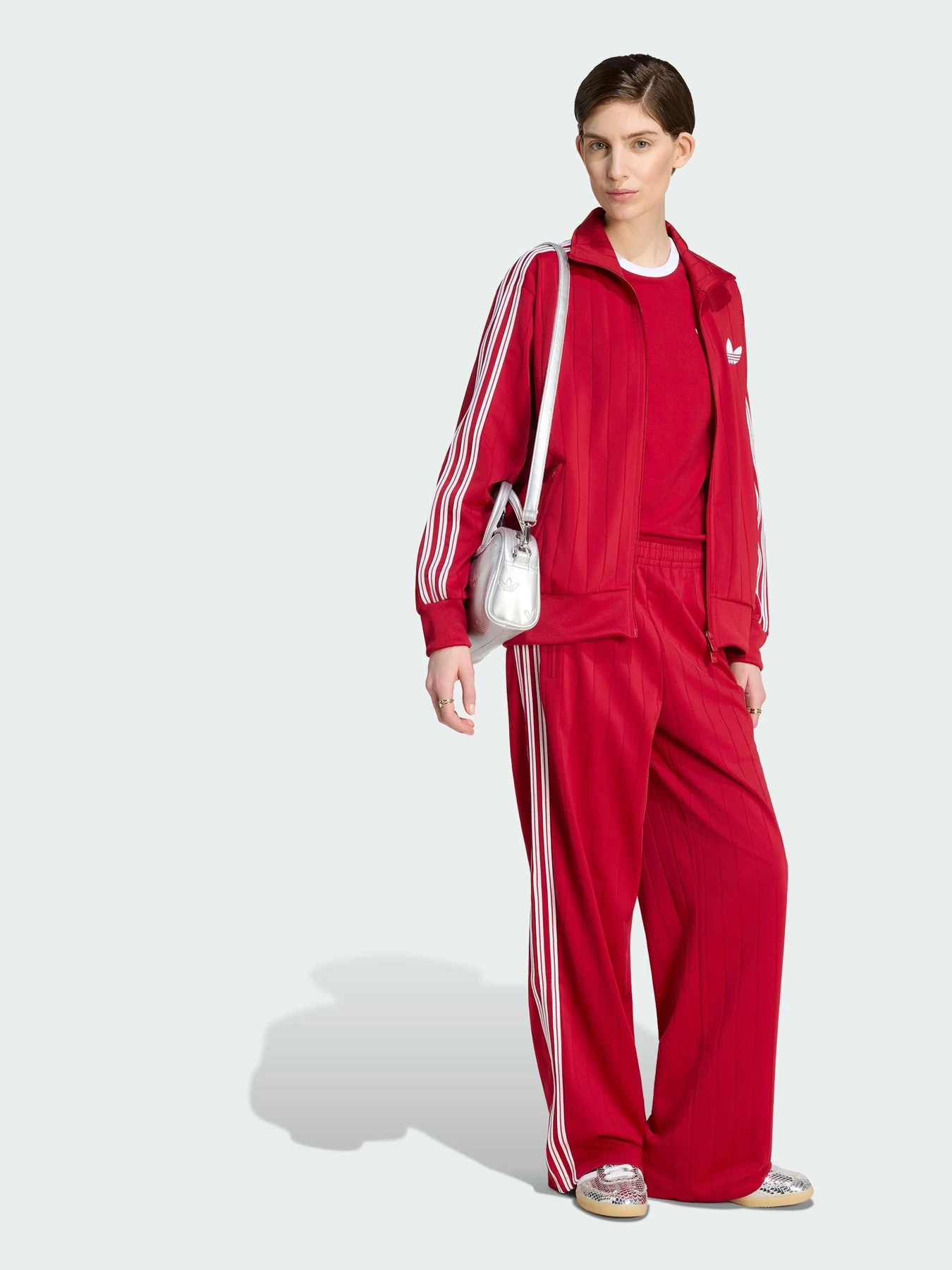 Худи и свитшоты Adidas модель KS9984 Худи и свитшоты Adidas модель KS9984 Фото