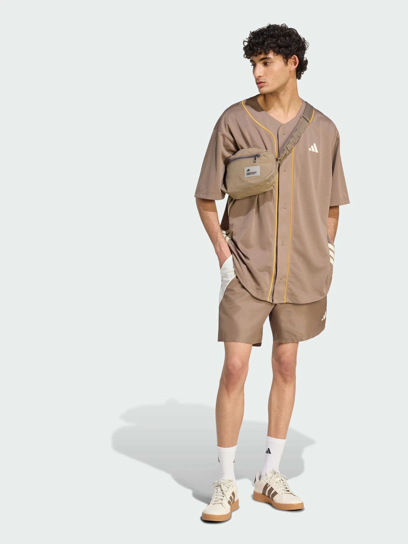 Шорты Adidas модель KR7777 Шорты Adidas модель KR7777 Фото