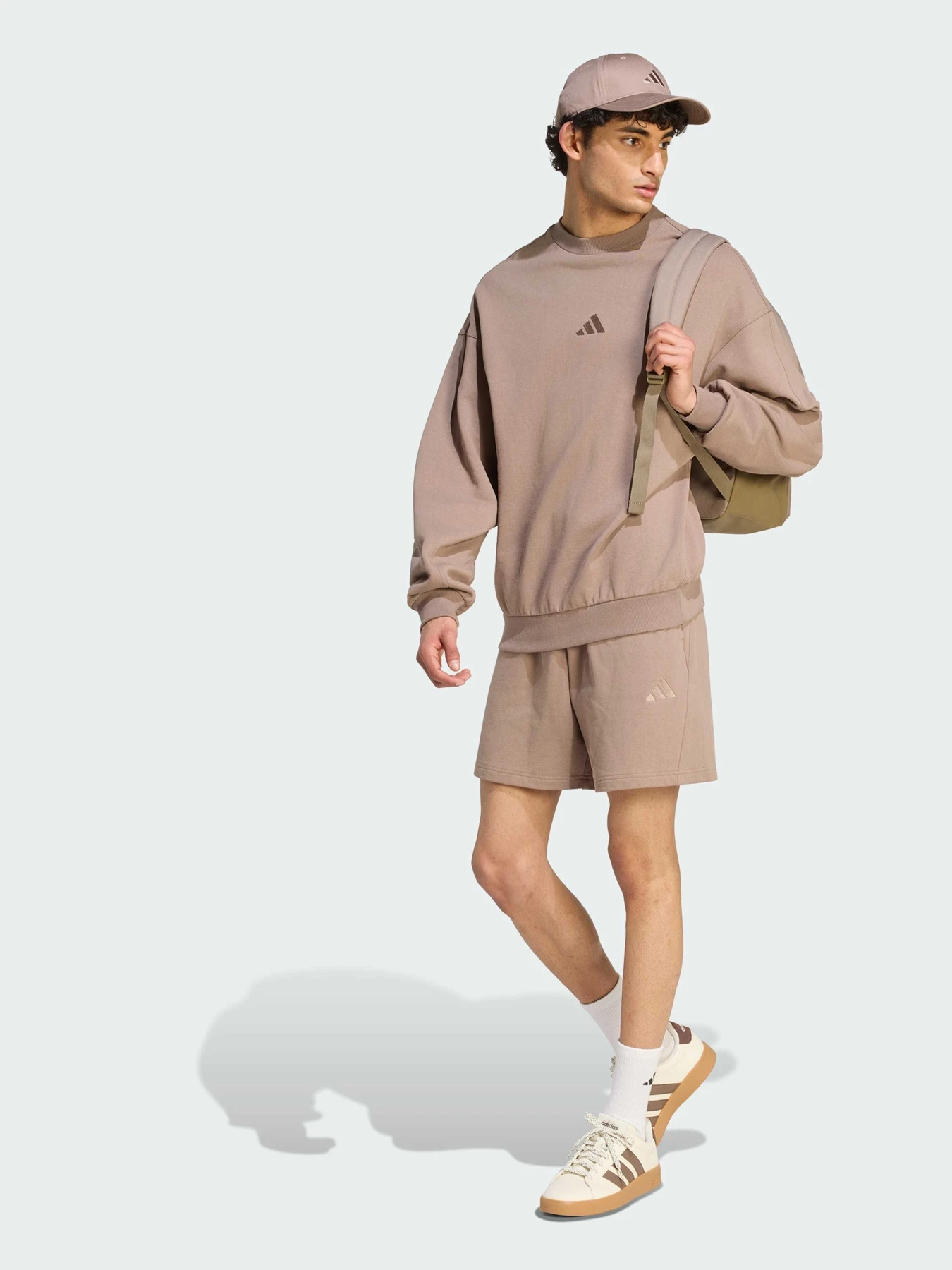Шорты Adidas модель KW2305 Фото
