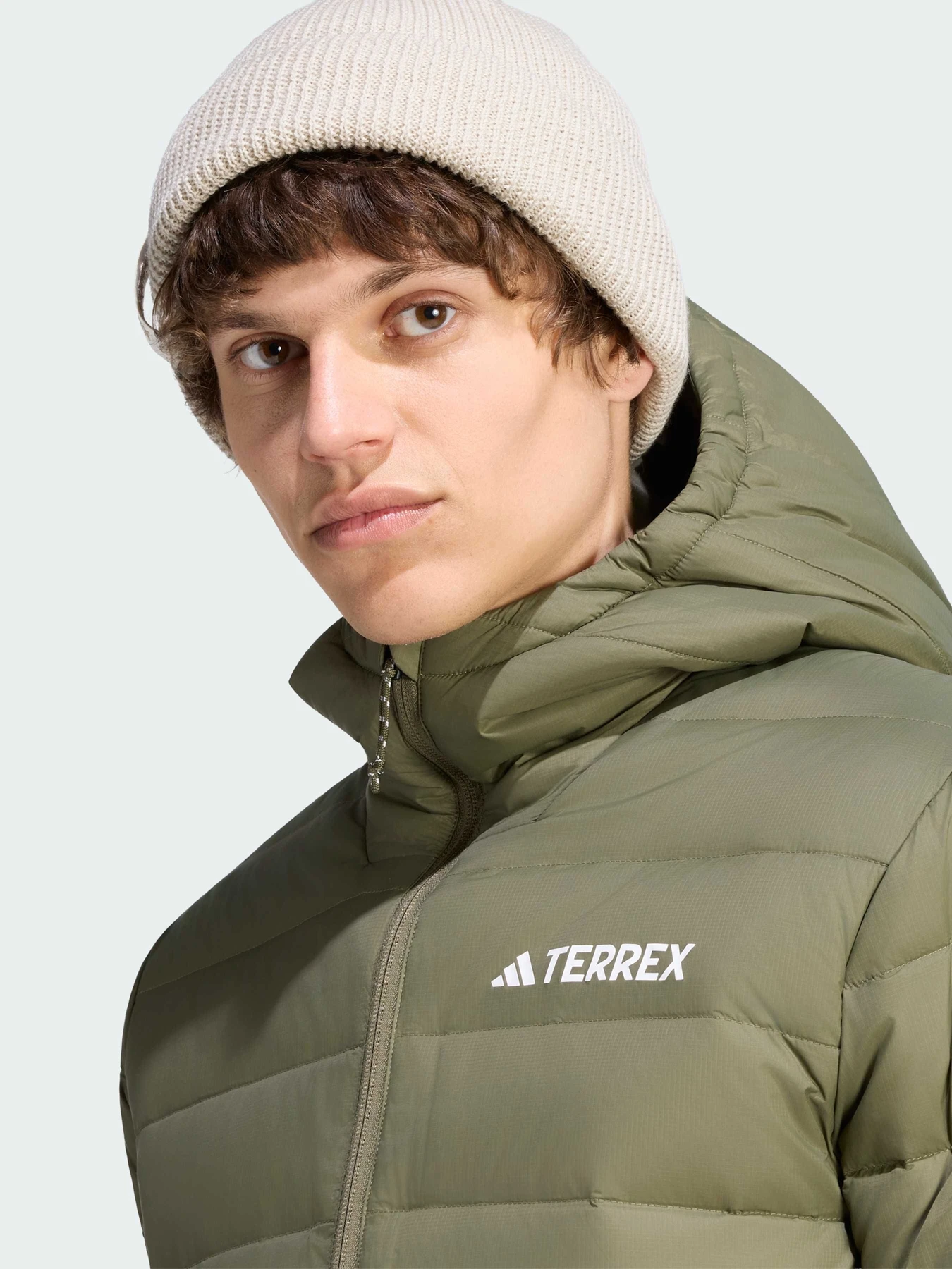 Куртки и дубленки Adidas Adidas Essentials модель KE9890 Куртки и дубленки Adidas Adidas Essentials модель KE9890 Фото